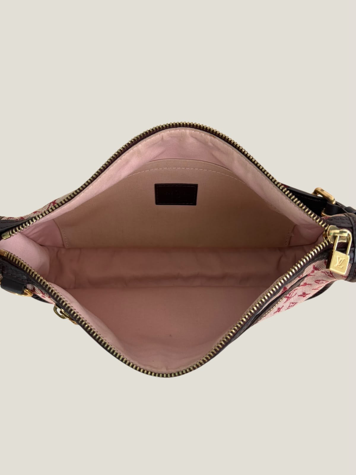Louis Vuitton Monogram Mini Lin Pochette