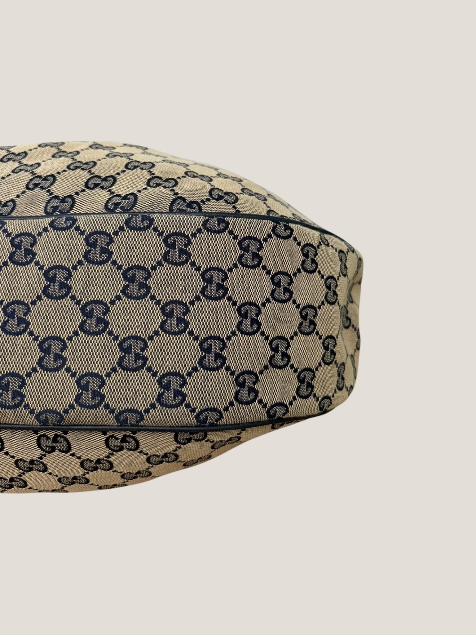 Gucci GG Sukey Hobo
