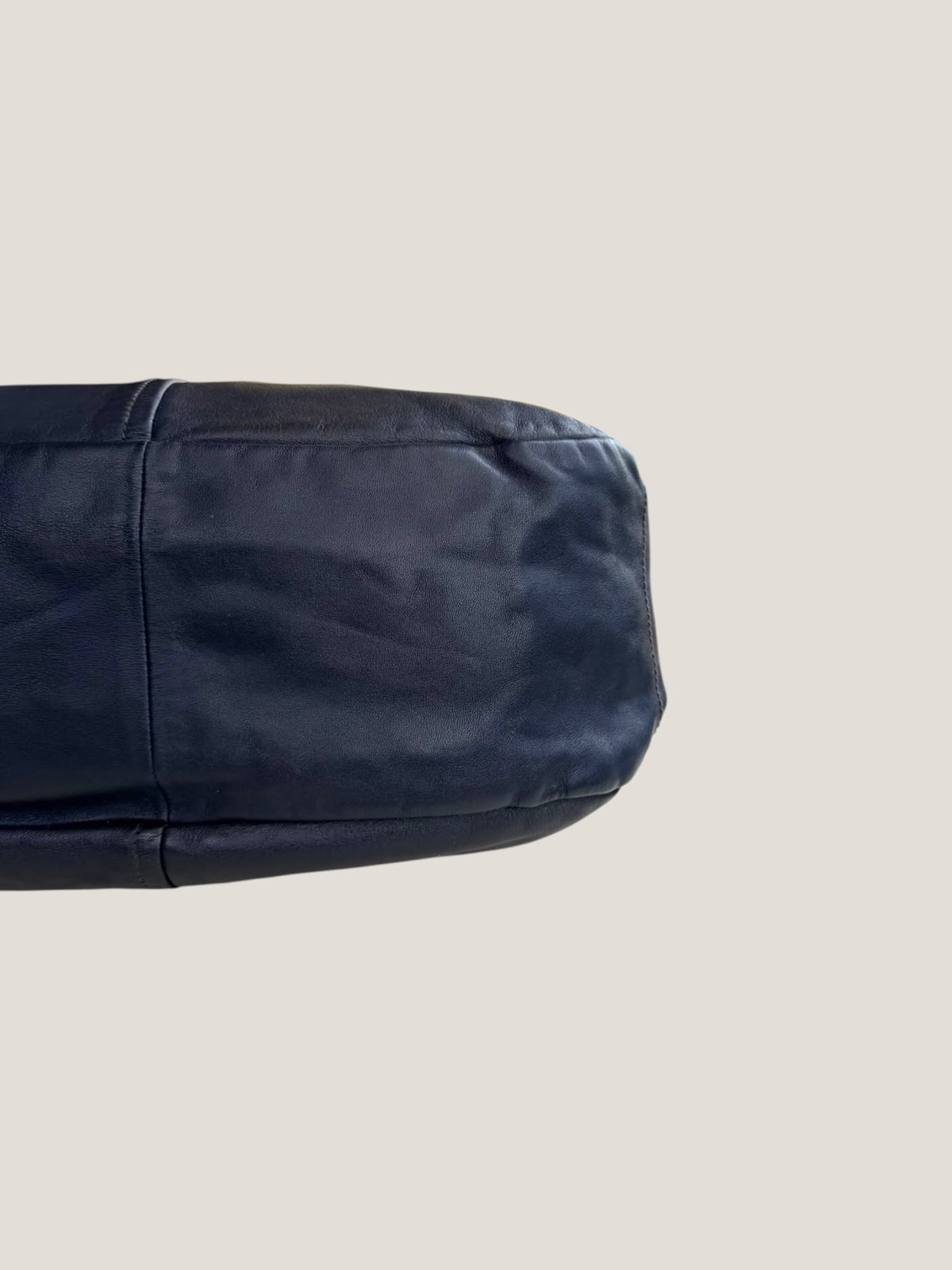 Prada Hobo in Pelle