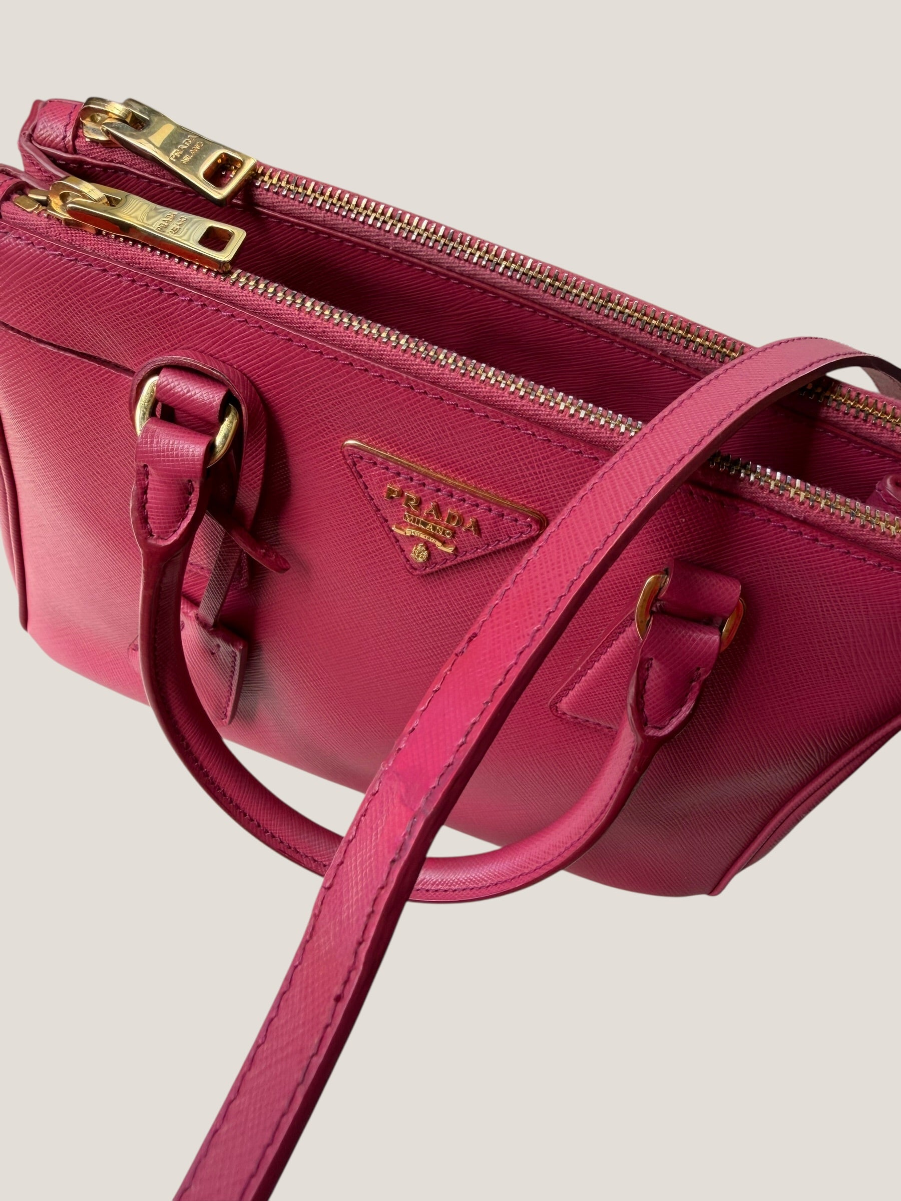 Prada Galleria Mini 25