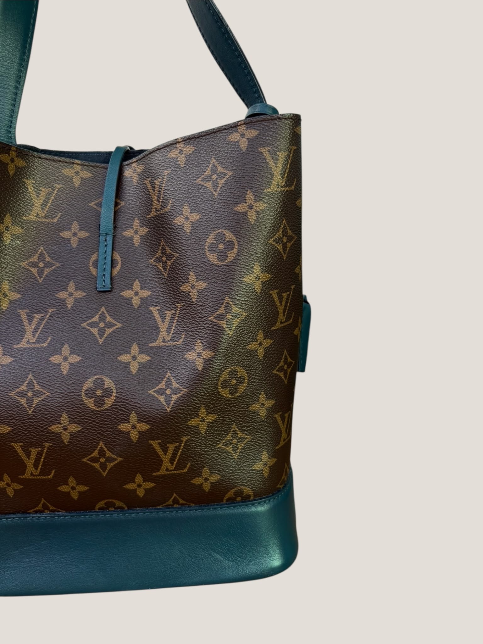 Louis Vuitton NN14 GM Monogram Idole