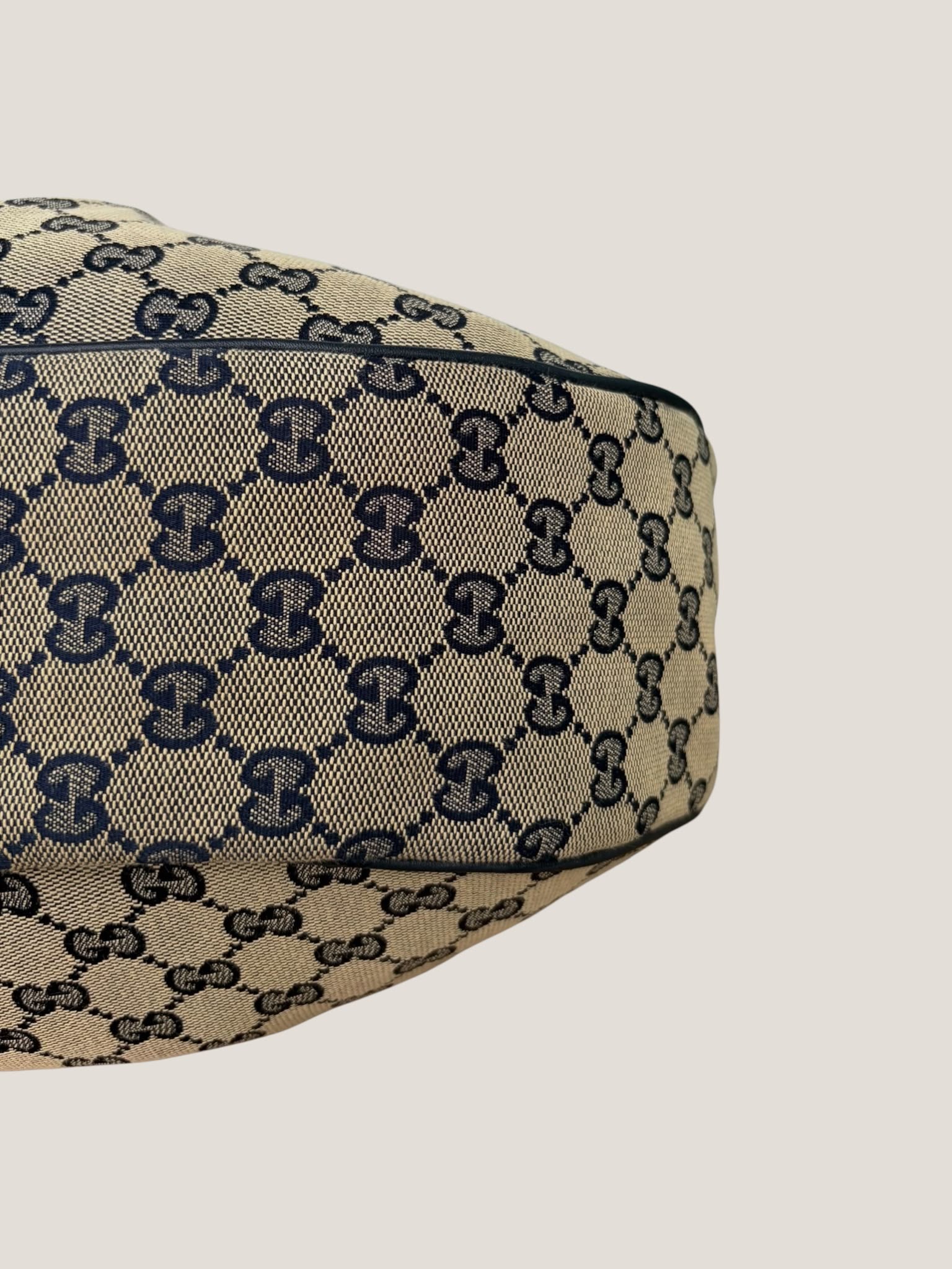 Gucci GG Sukey Hobo