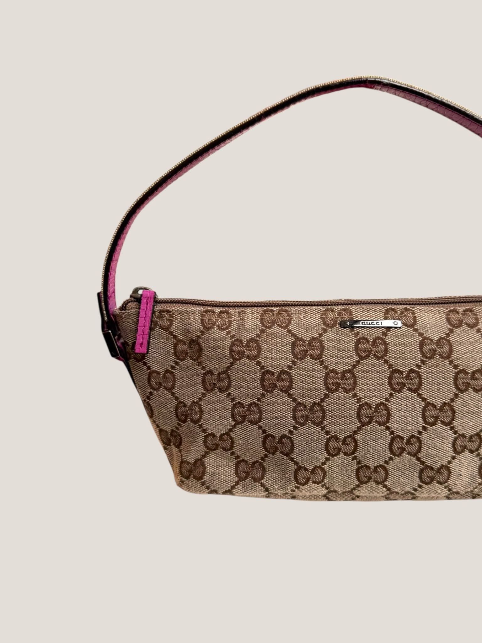Gucci Pochette GG