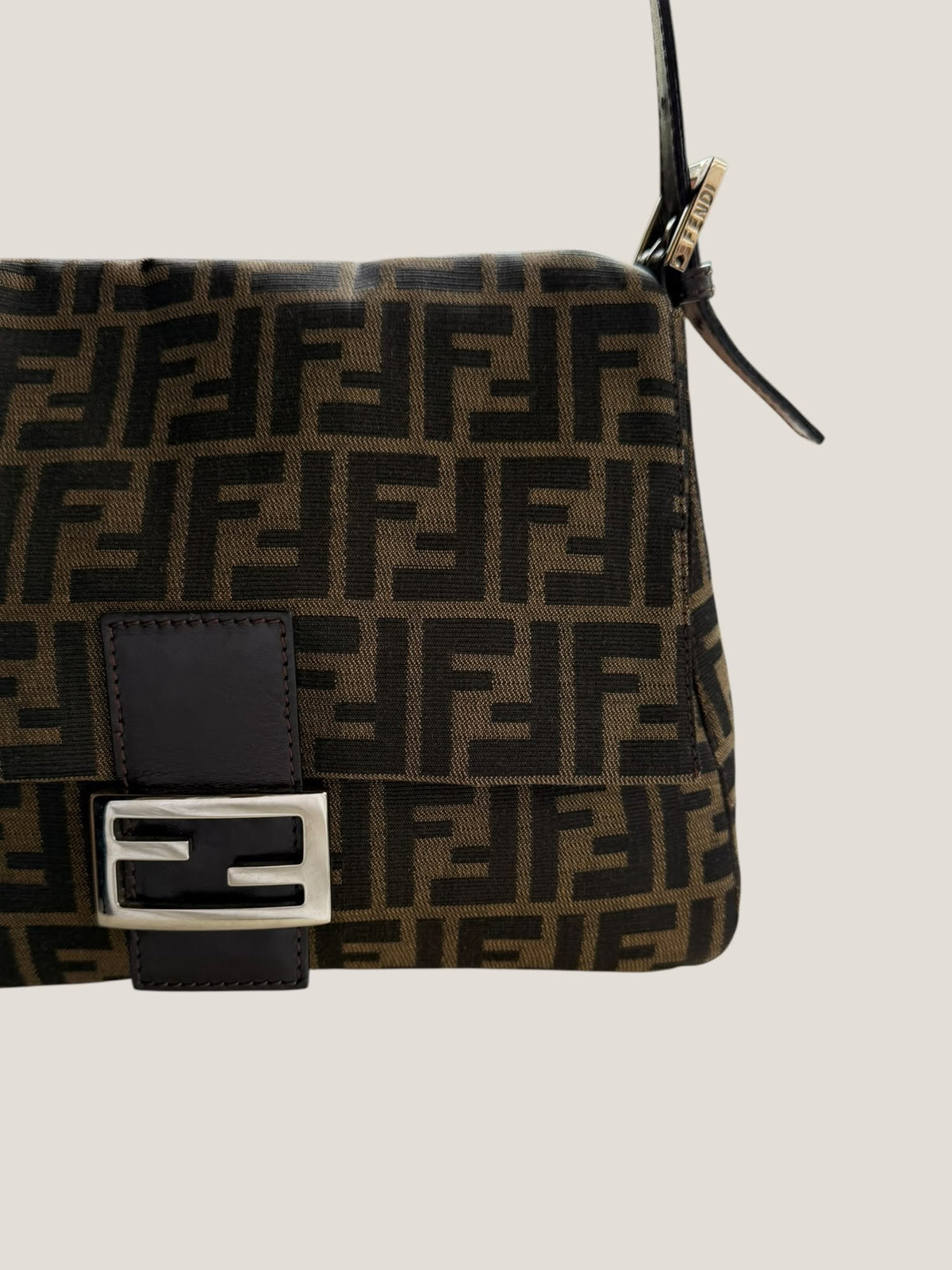 Fendi Mamma Baguette Zucca