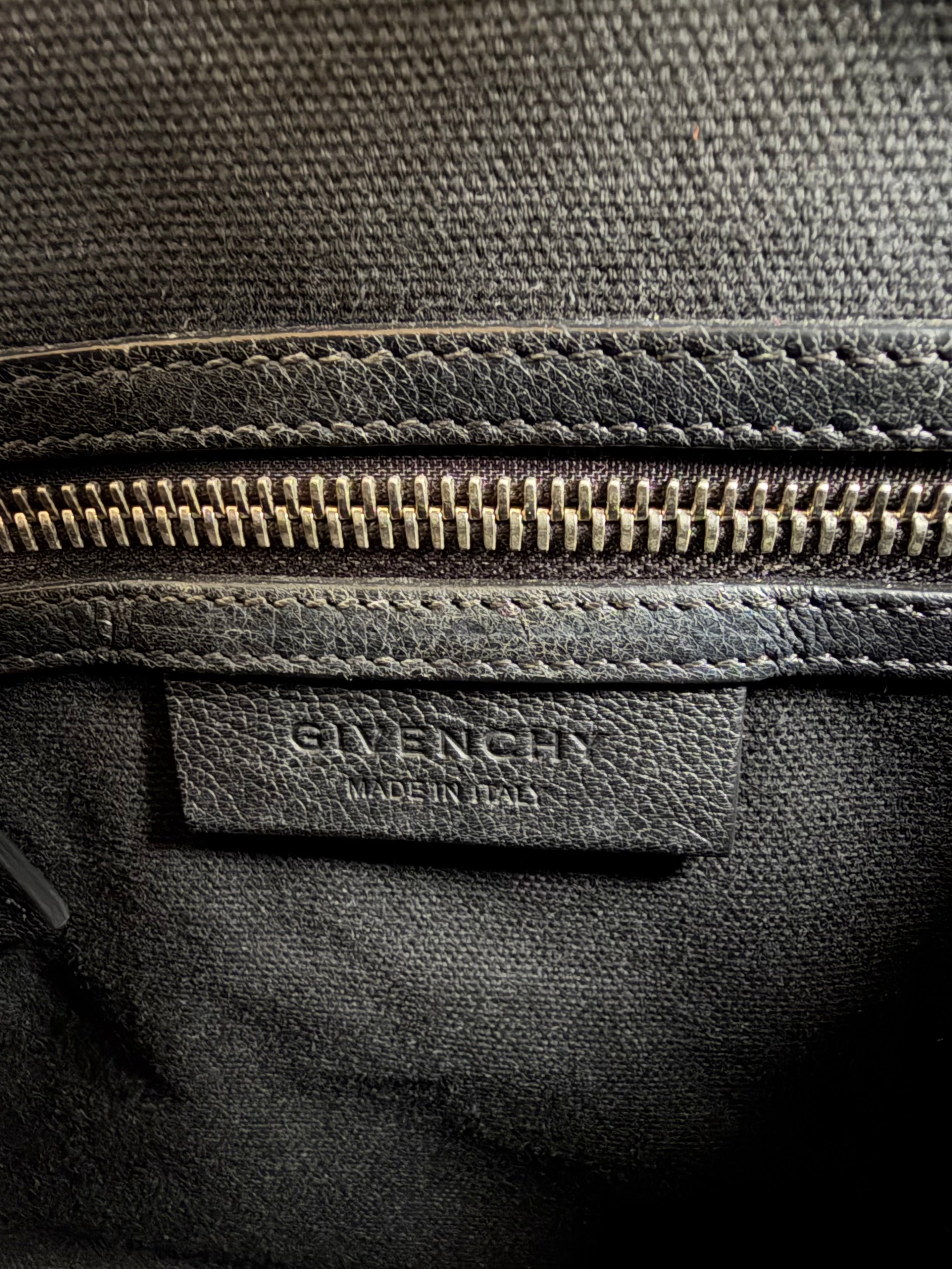 Givenchy Antigona Mini