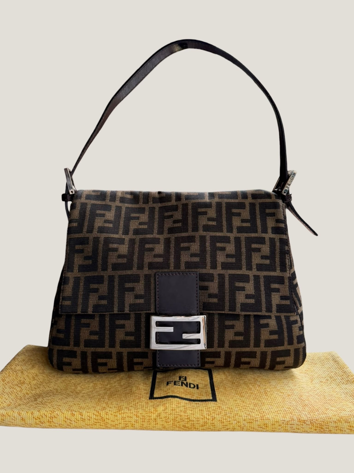Fendi Mamma Baguette Zucca