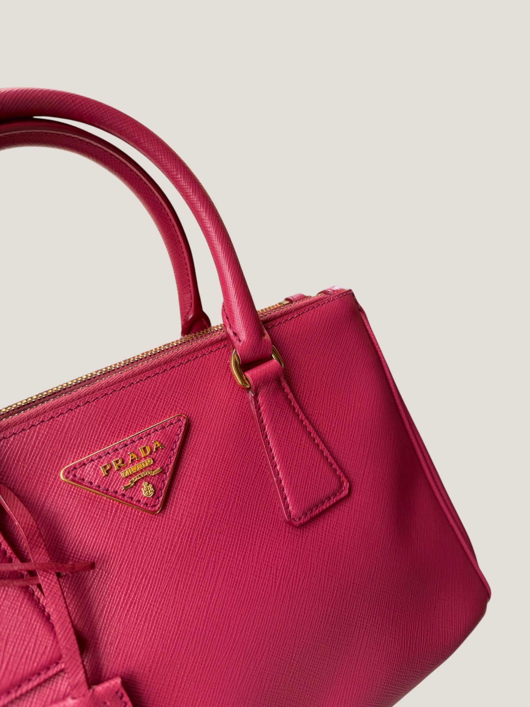 Prada Galleria Mini 25