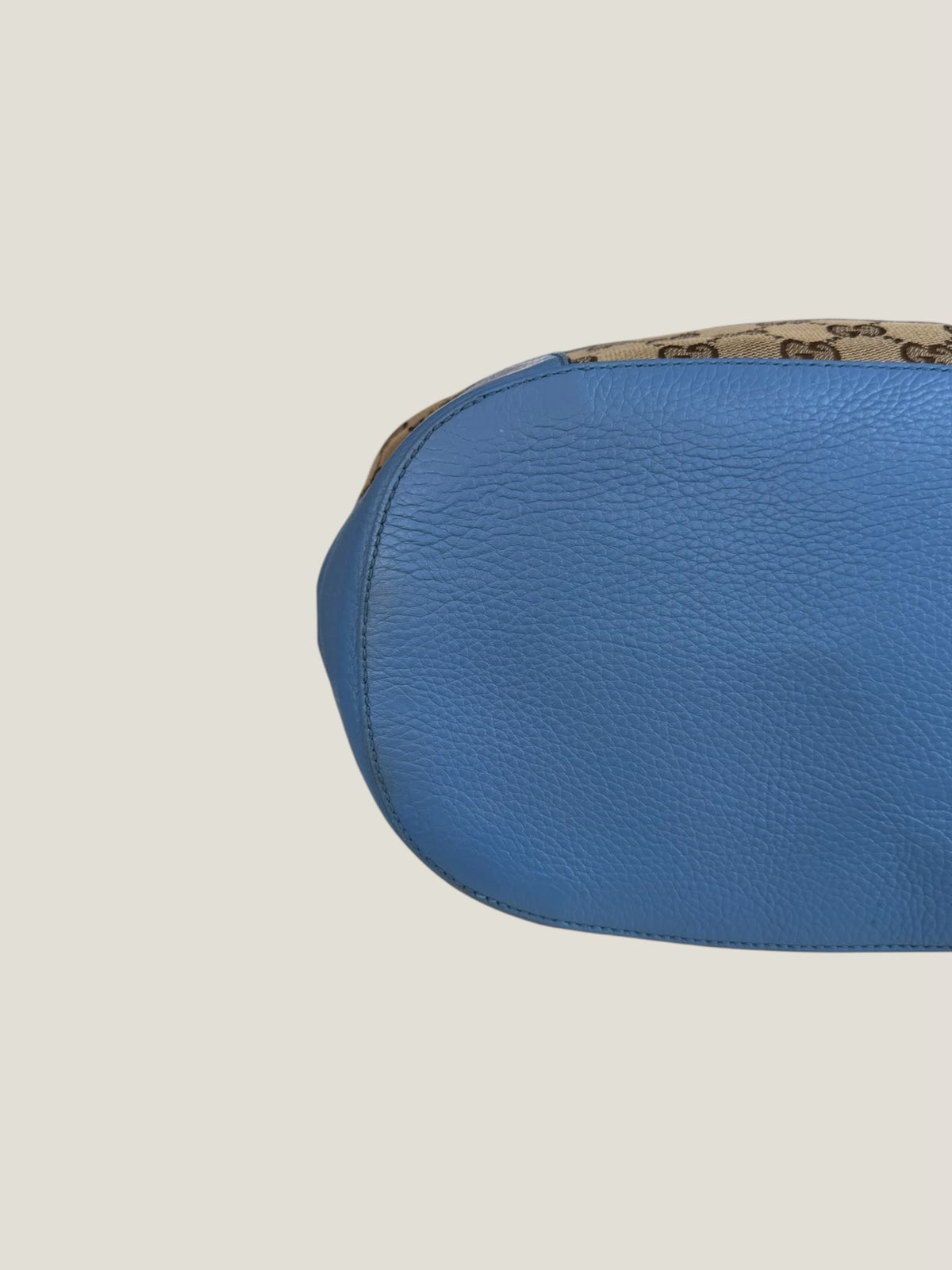 Gucci Secchiello GG Canvas