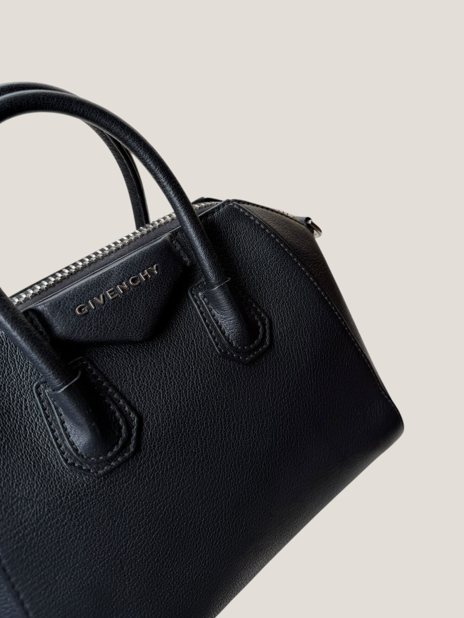 Givenchy Antigona Mini