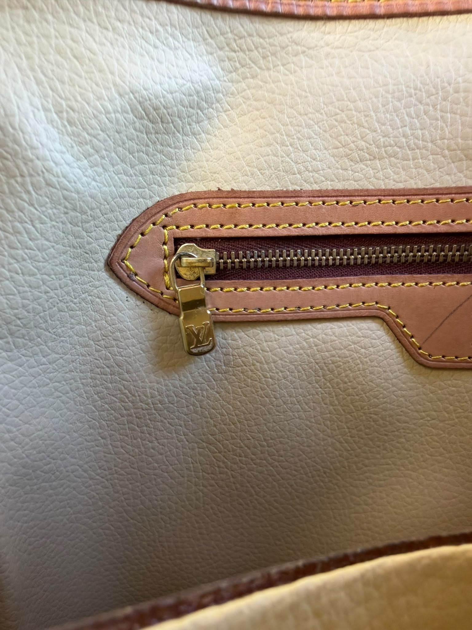 Louis Vuitton Bucket GM Monogram