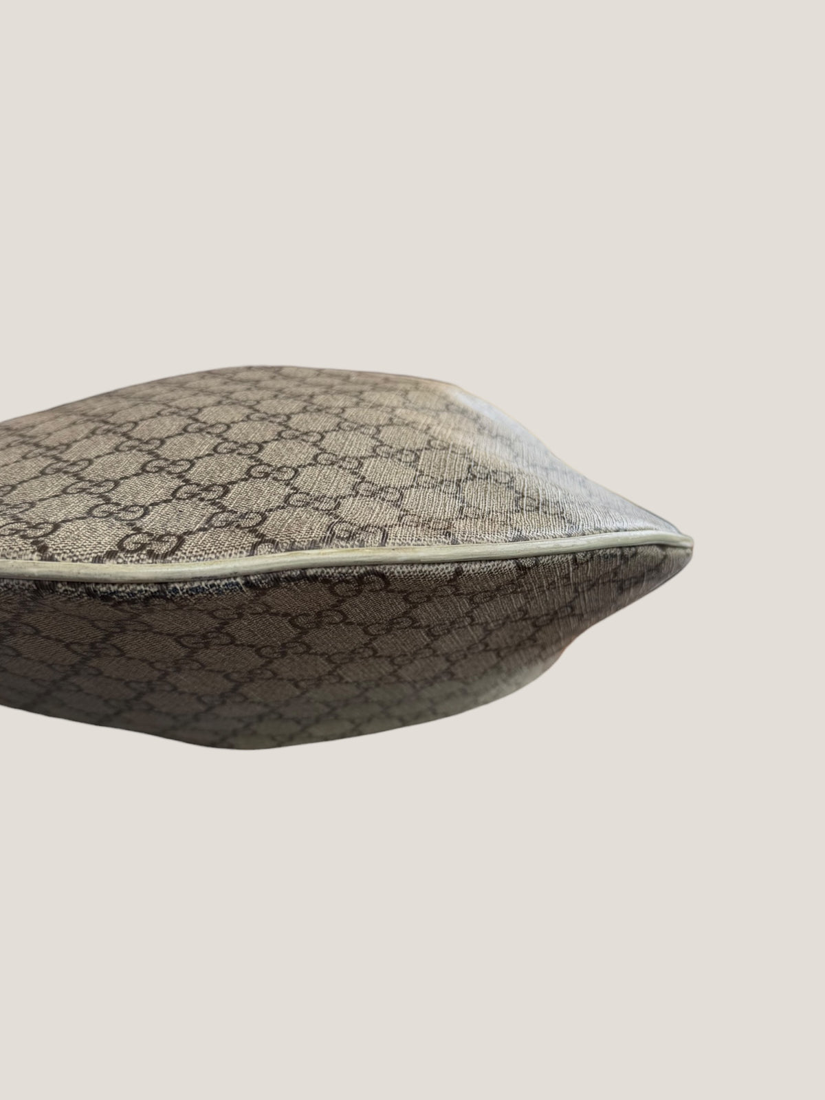 Gucci Hobo GG Supreme