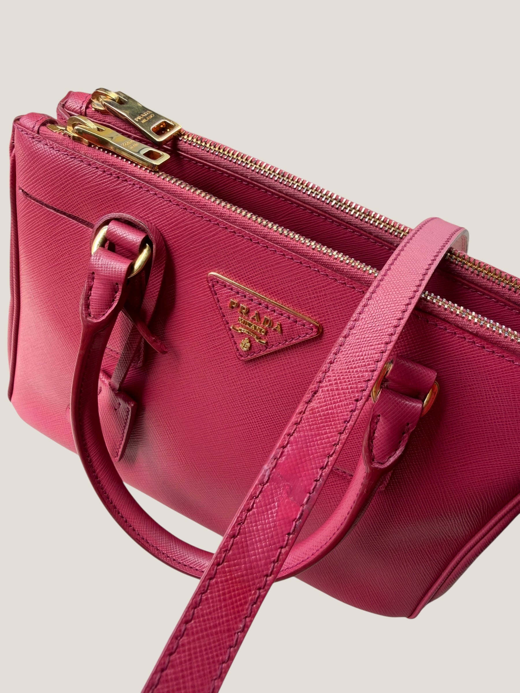 Prada Galleria Mini 25