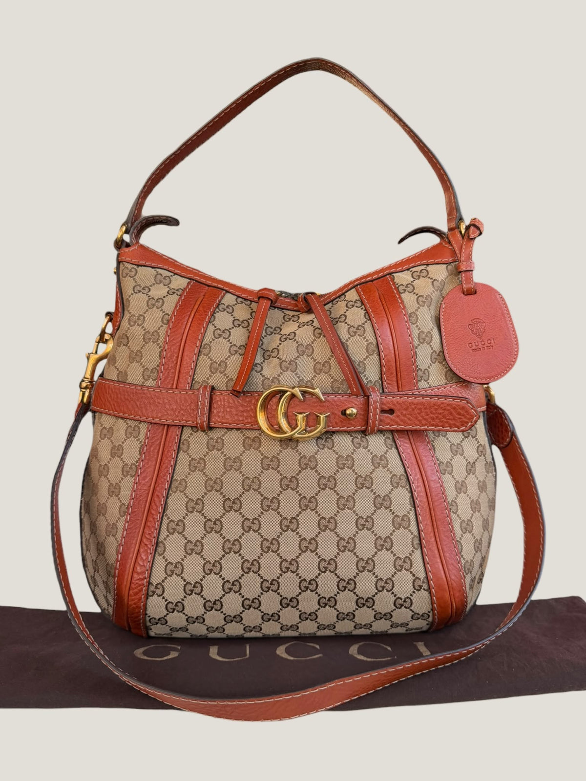 Gucci Hobo GG con cintura