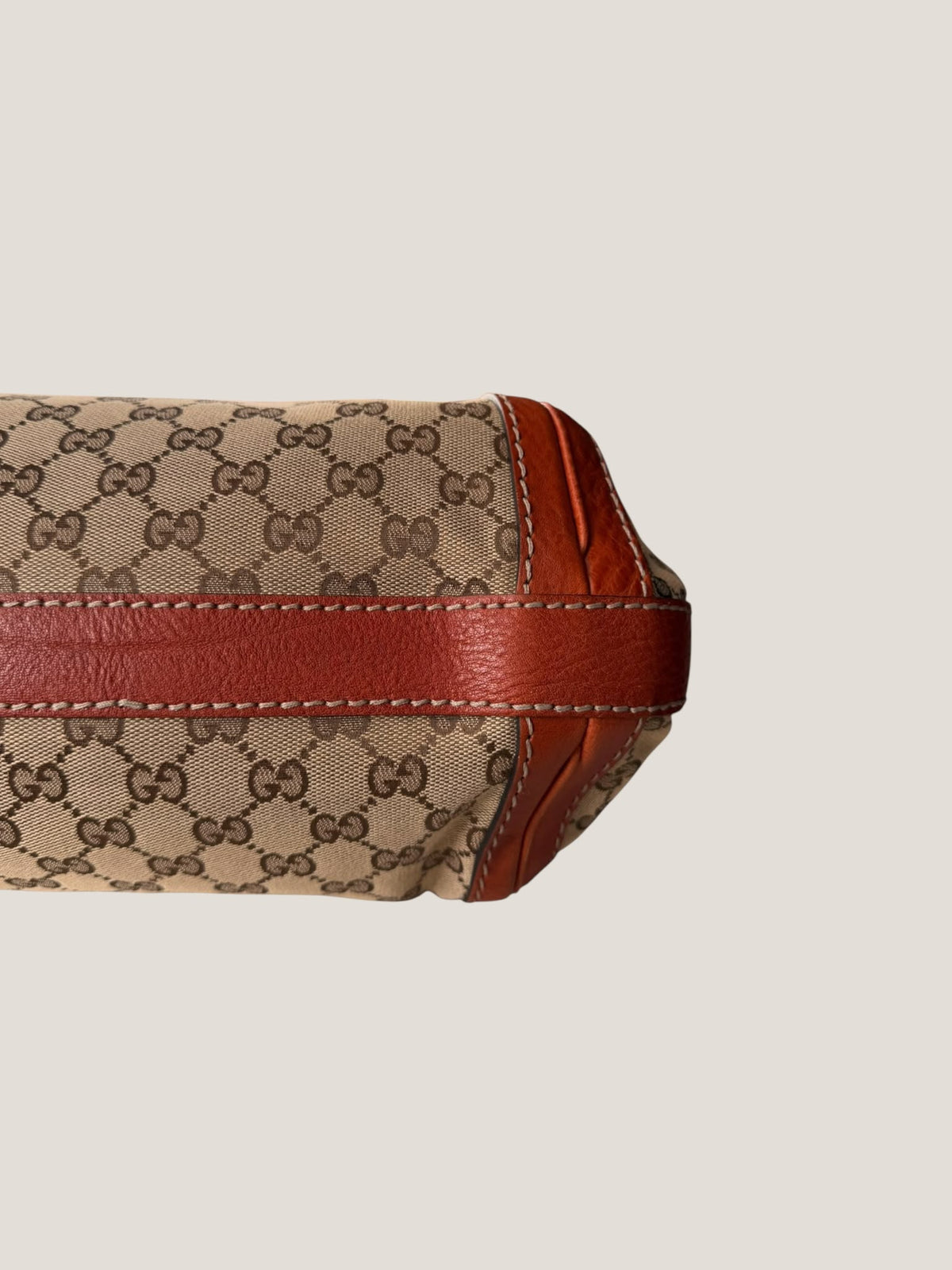 Gucci Hobo GG con cintura