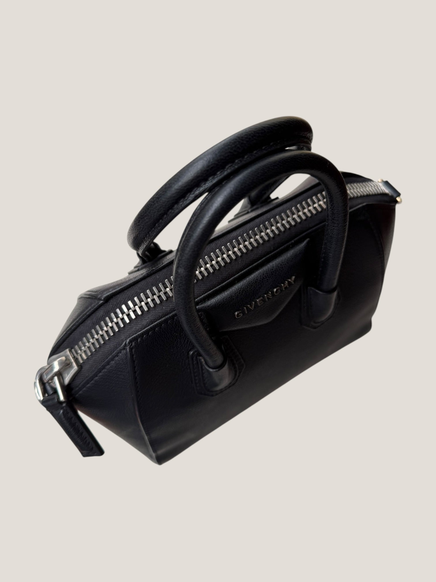 Givenchy Antigona Mini