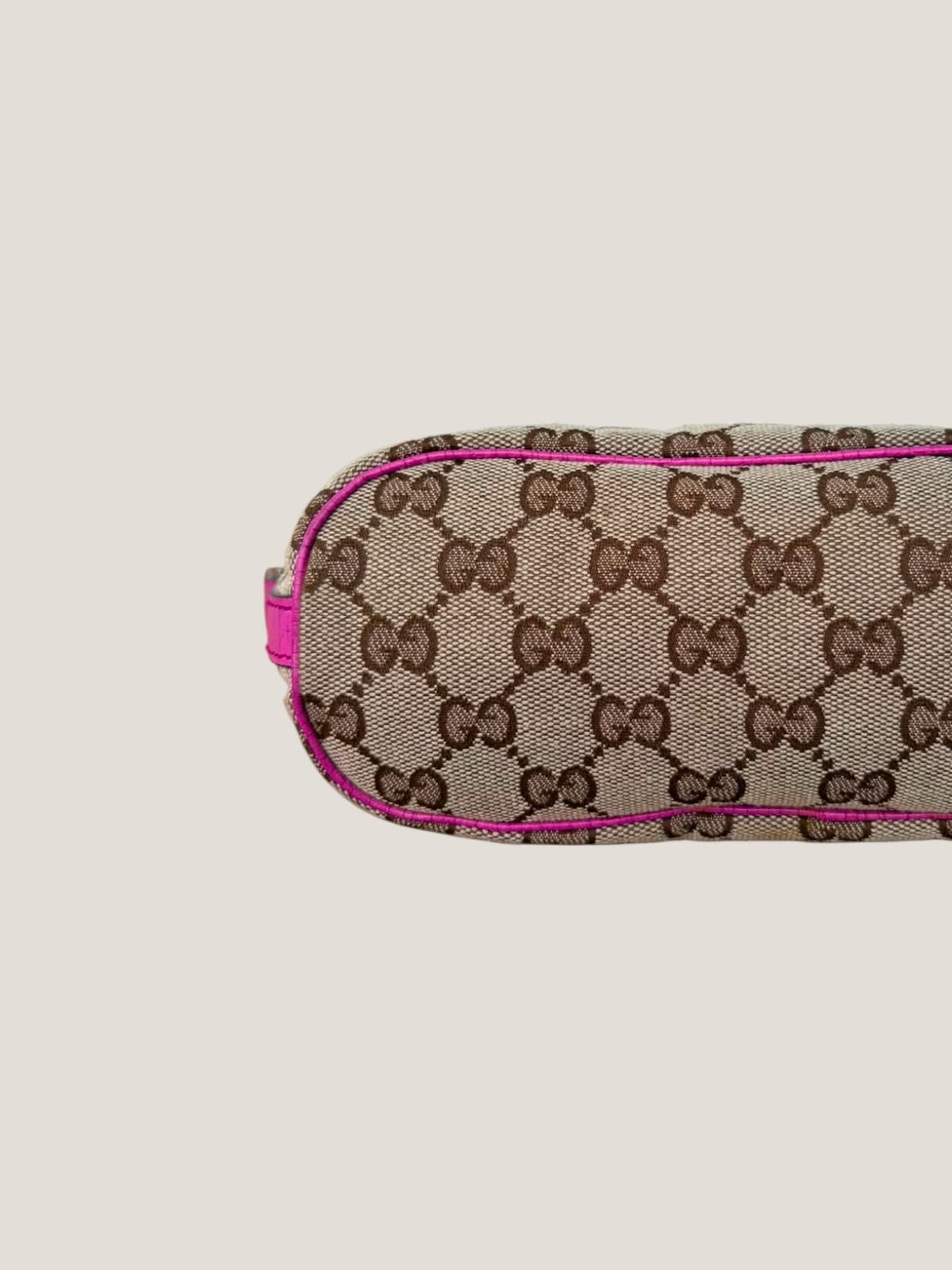 Gucci Pochette GG