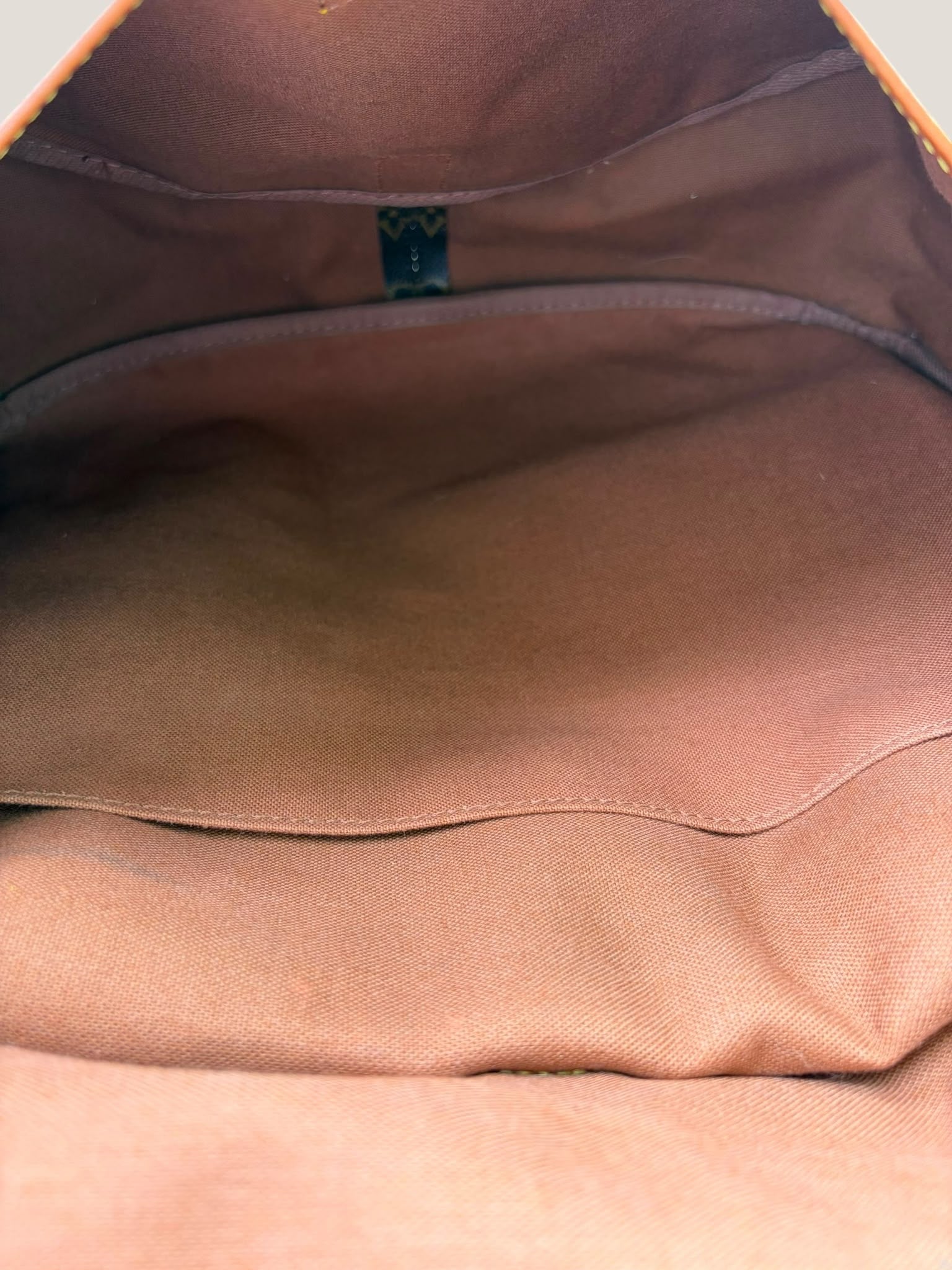 Louis Vuitton Saumur 35