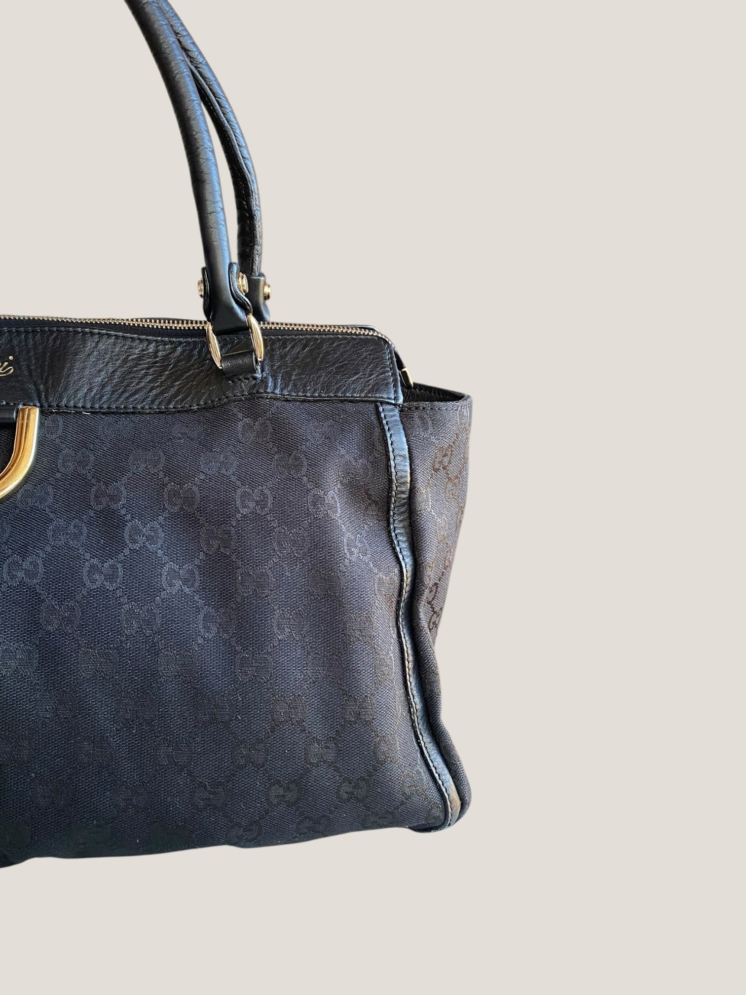 Gucci D ring GG monogram