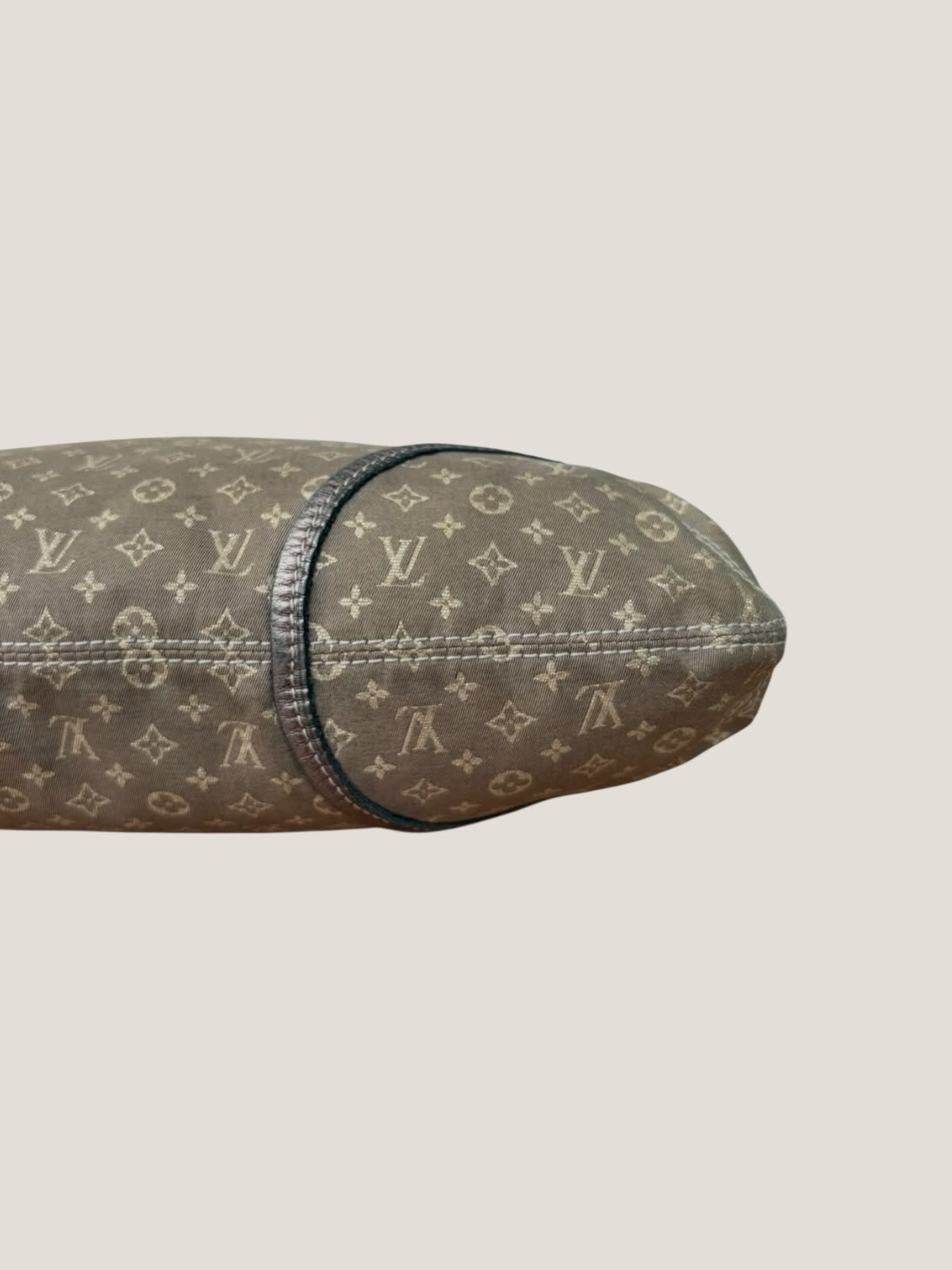 Louis Vuitton Manon Mini Lin
