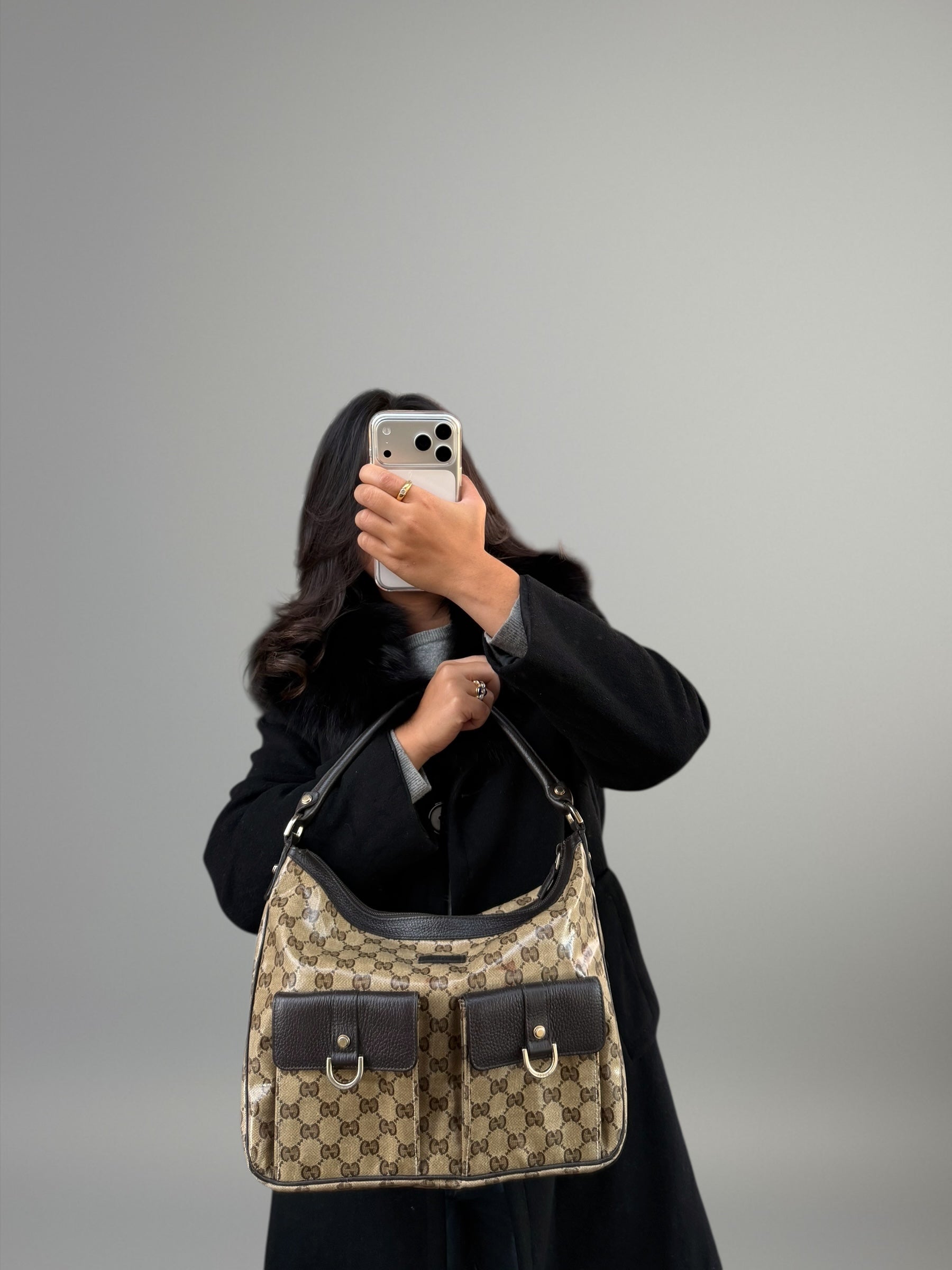 Gucci Hobo GG Crystal con doppia tasca frontale