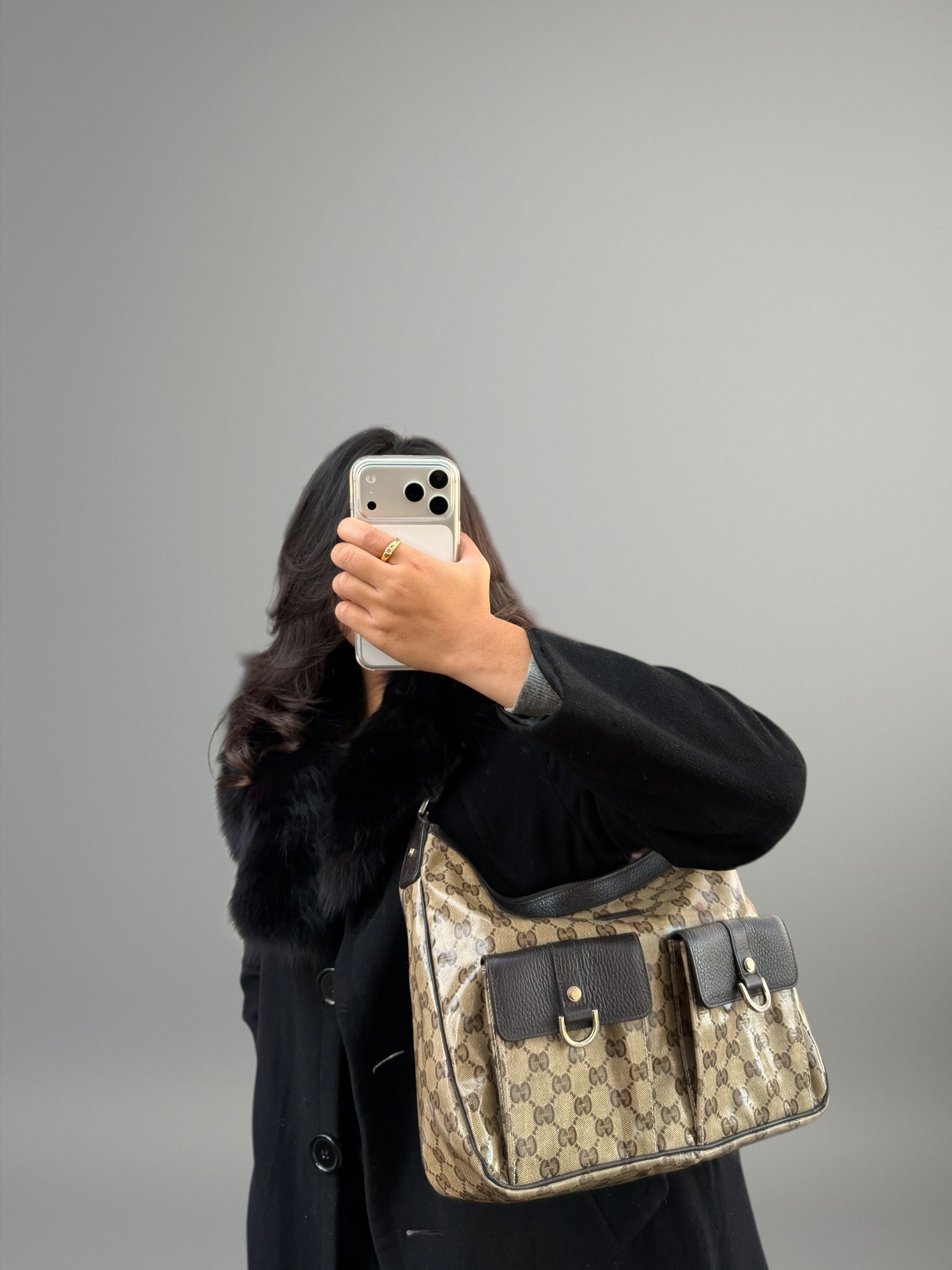 Gucci Hobo GG Crystal con doppia tasca frontale