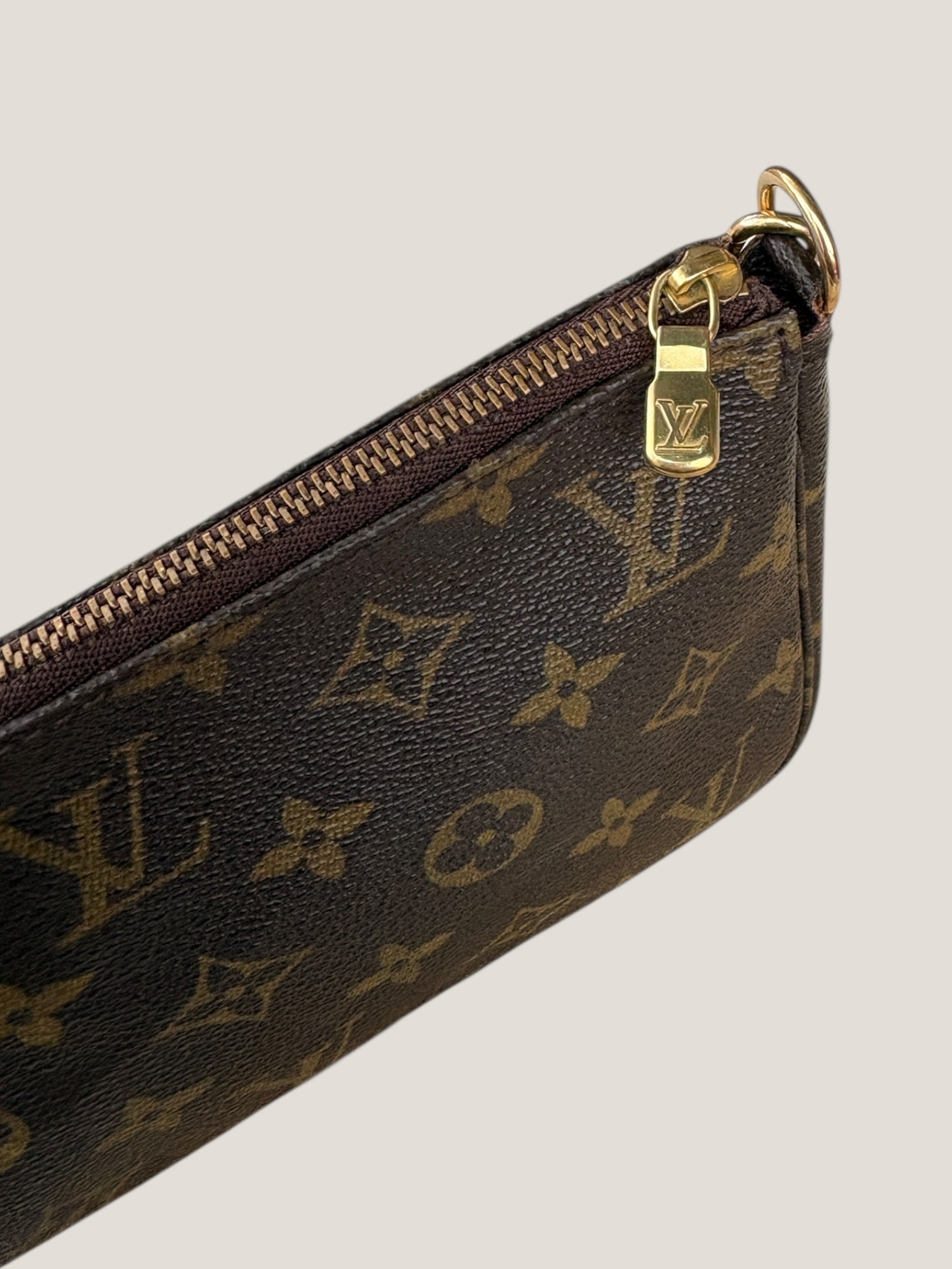 Louis Vuitton Pochette Accessoires