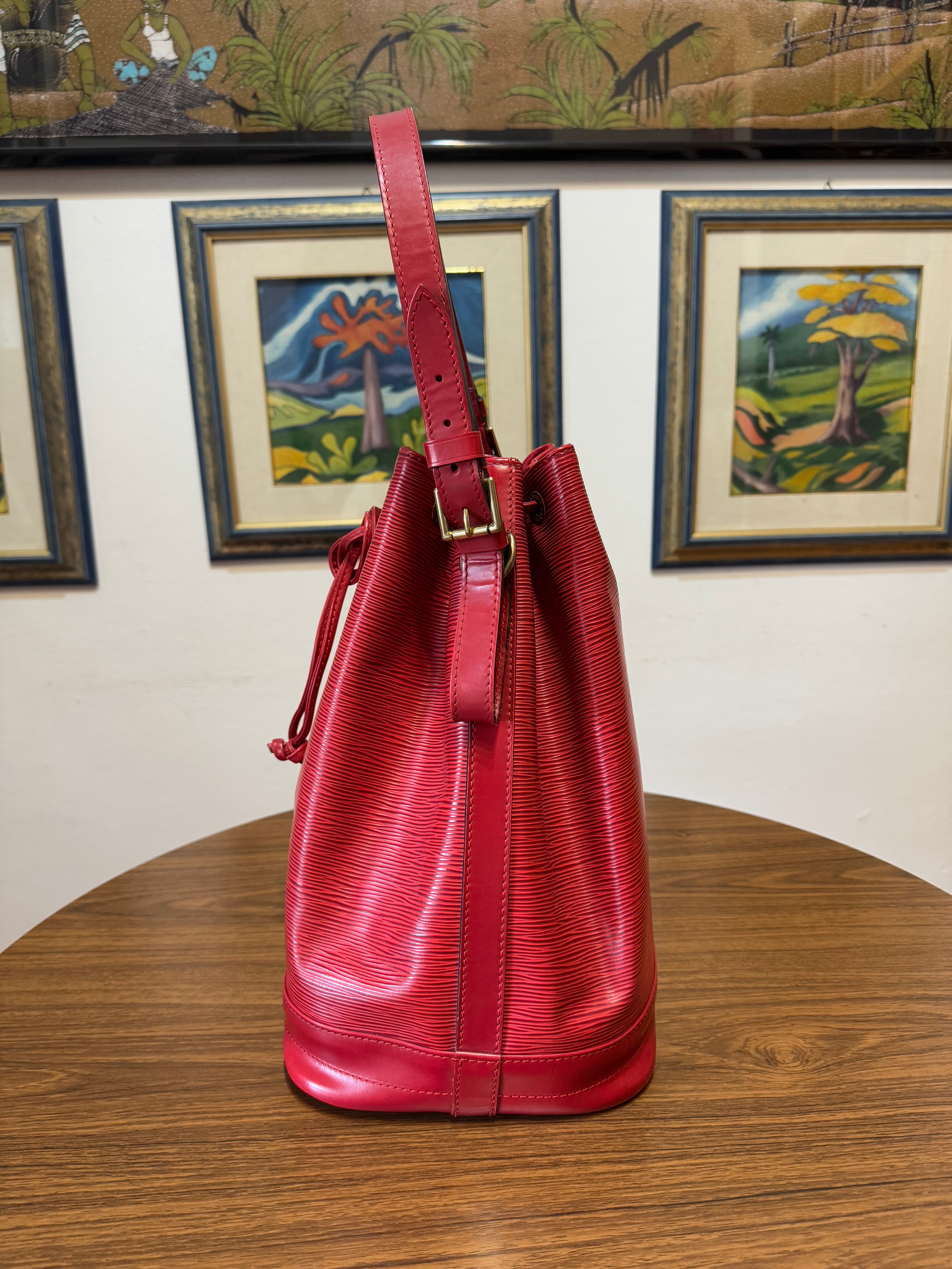 Louis Vuitton Noé in pelle Epi