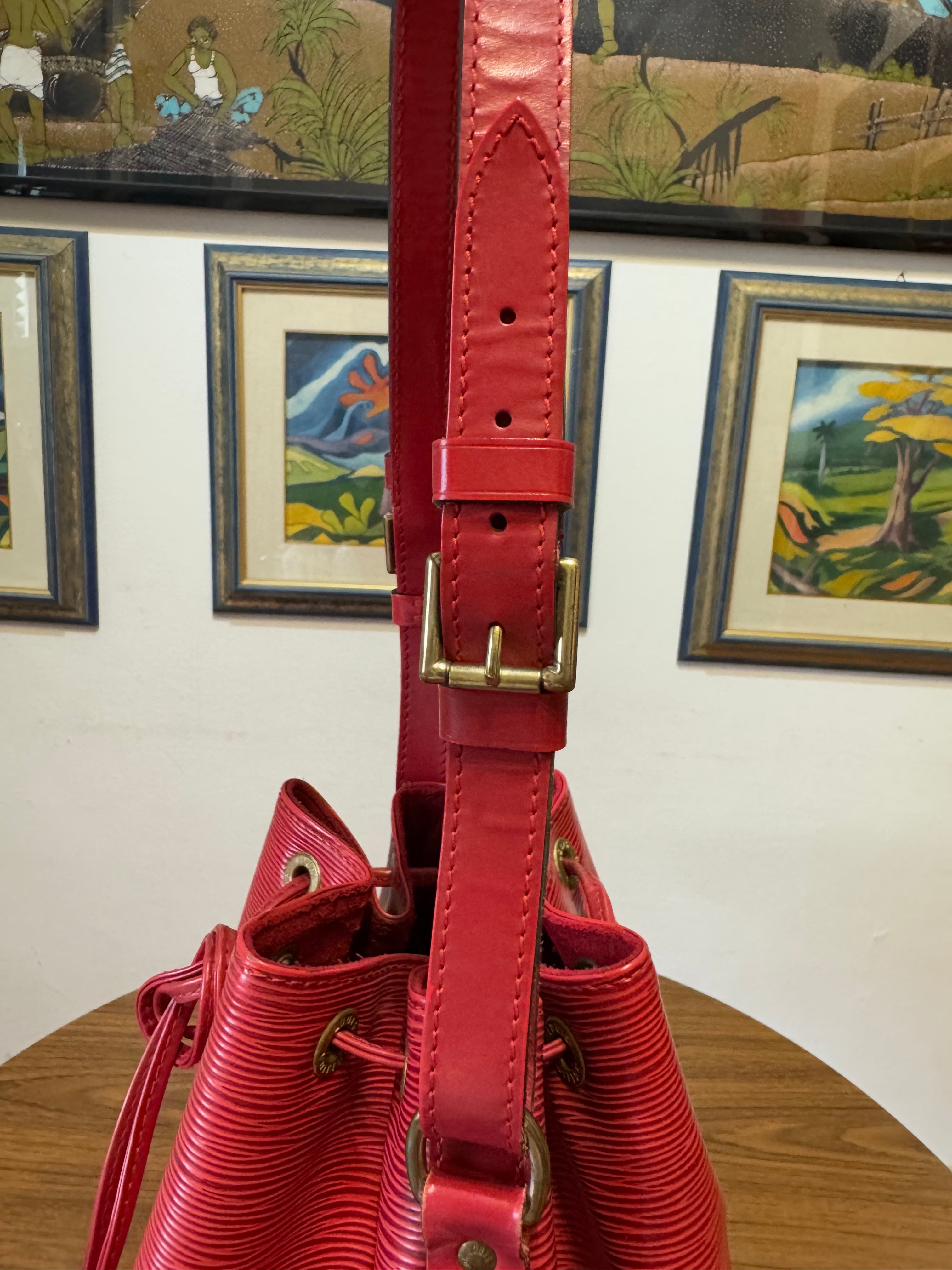Louis Vuitton Noé in pelle Epi