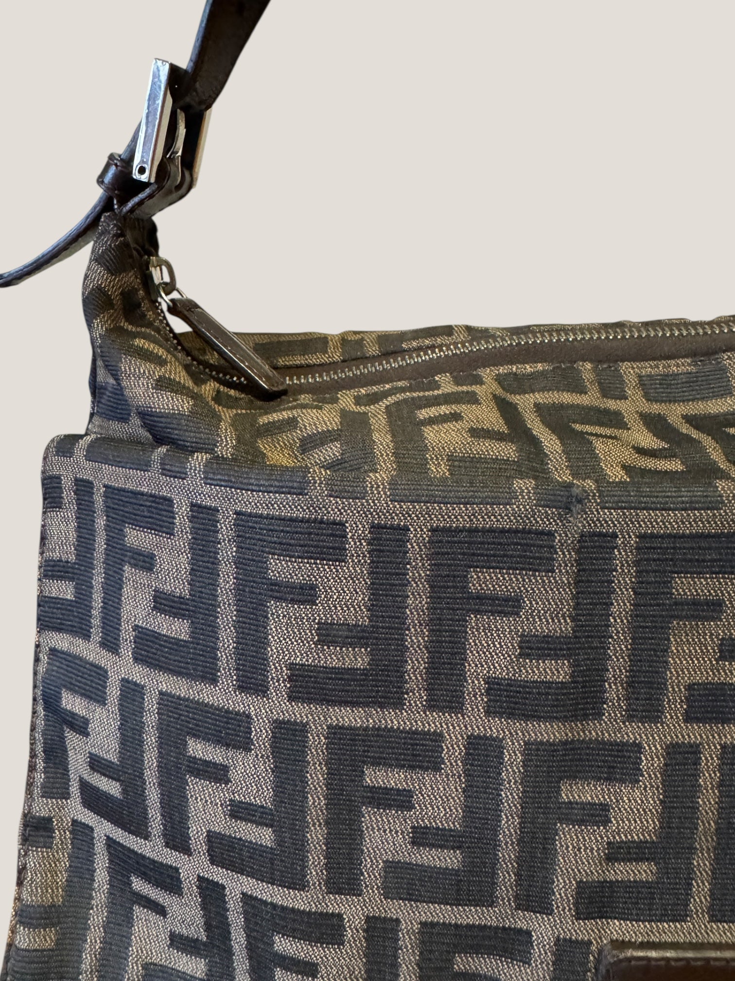 Fendi Mamma Baguette Zucca – Misura Jumbo