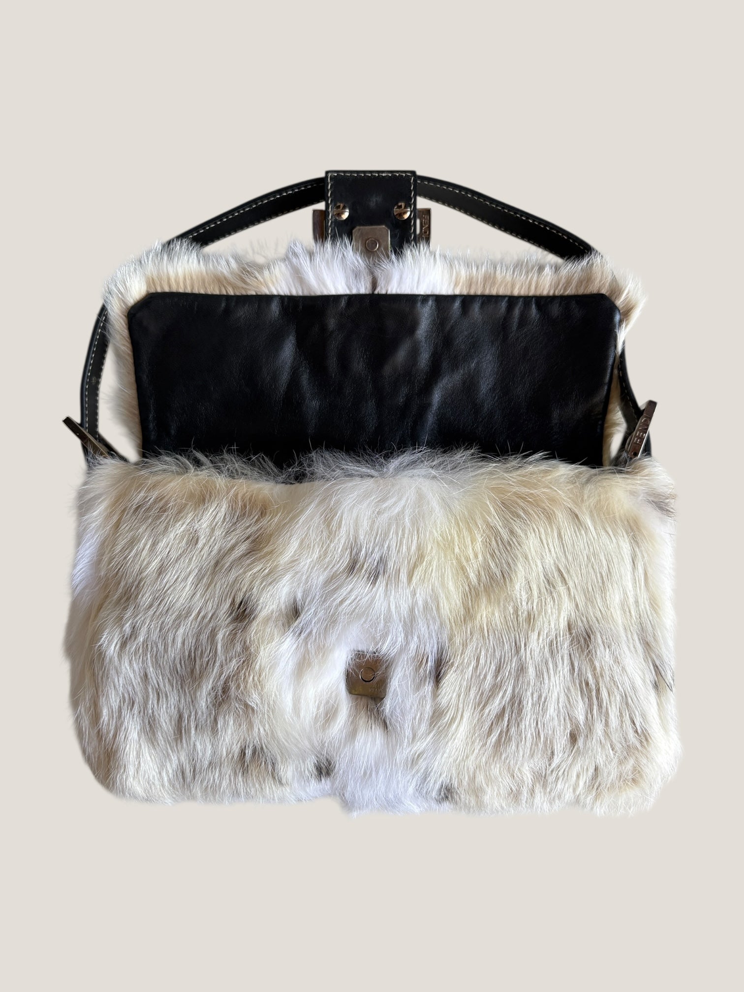 Fendi Baguette in pelliccia rara