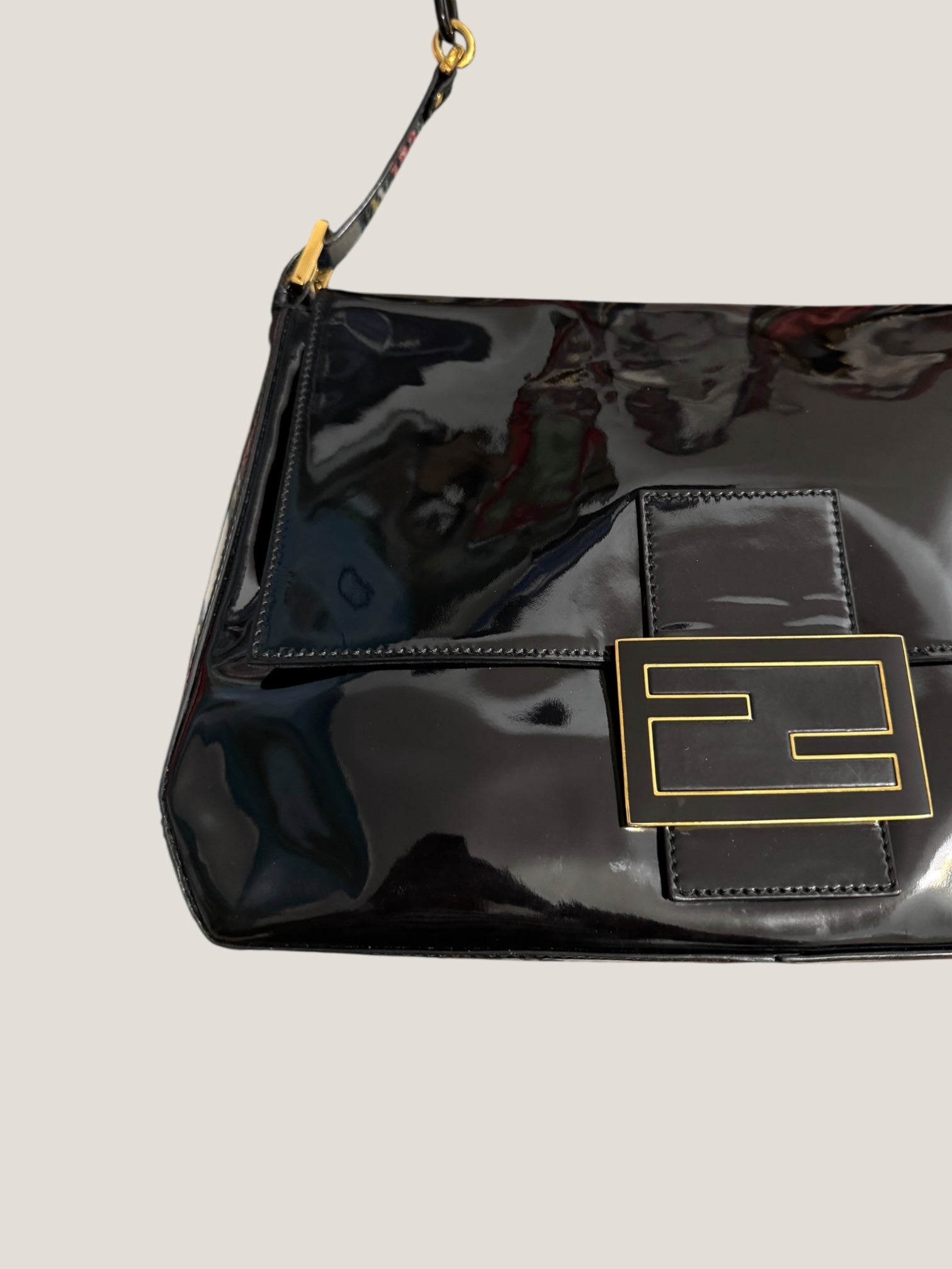 Fendi Mamma Baguette Vernice Nera