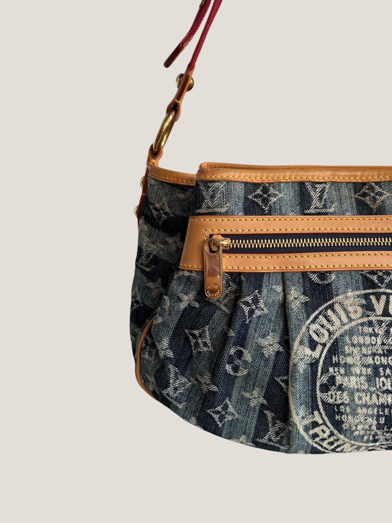 Louis Vuitton Denim Porte Épaule Raye MM