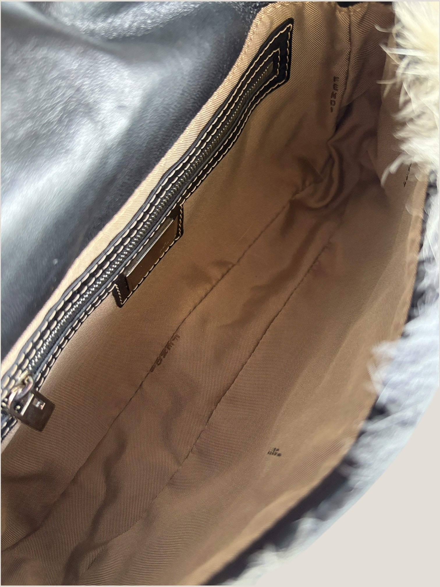 Fendi Baguette in pelliccia rara