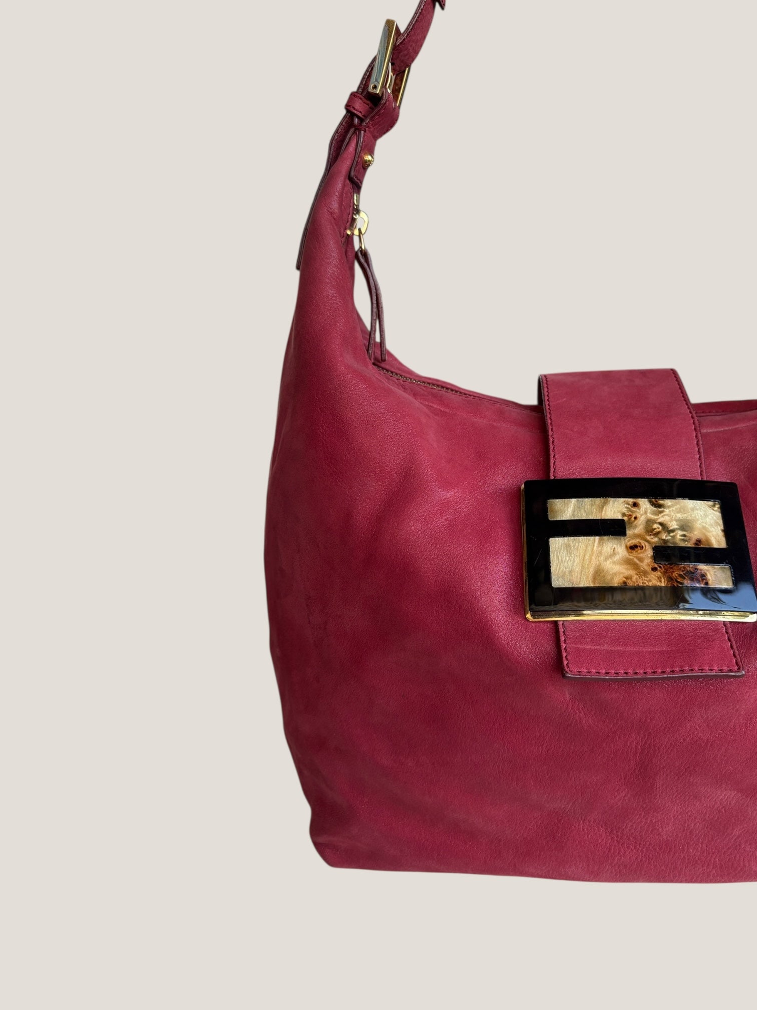 FENDI Baguette Hobo effetto shimmer