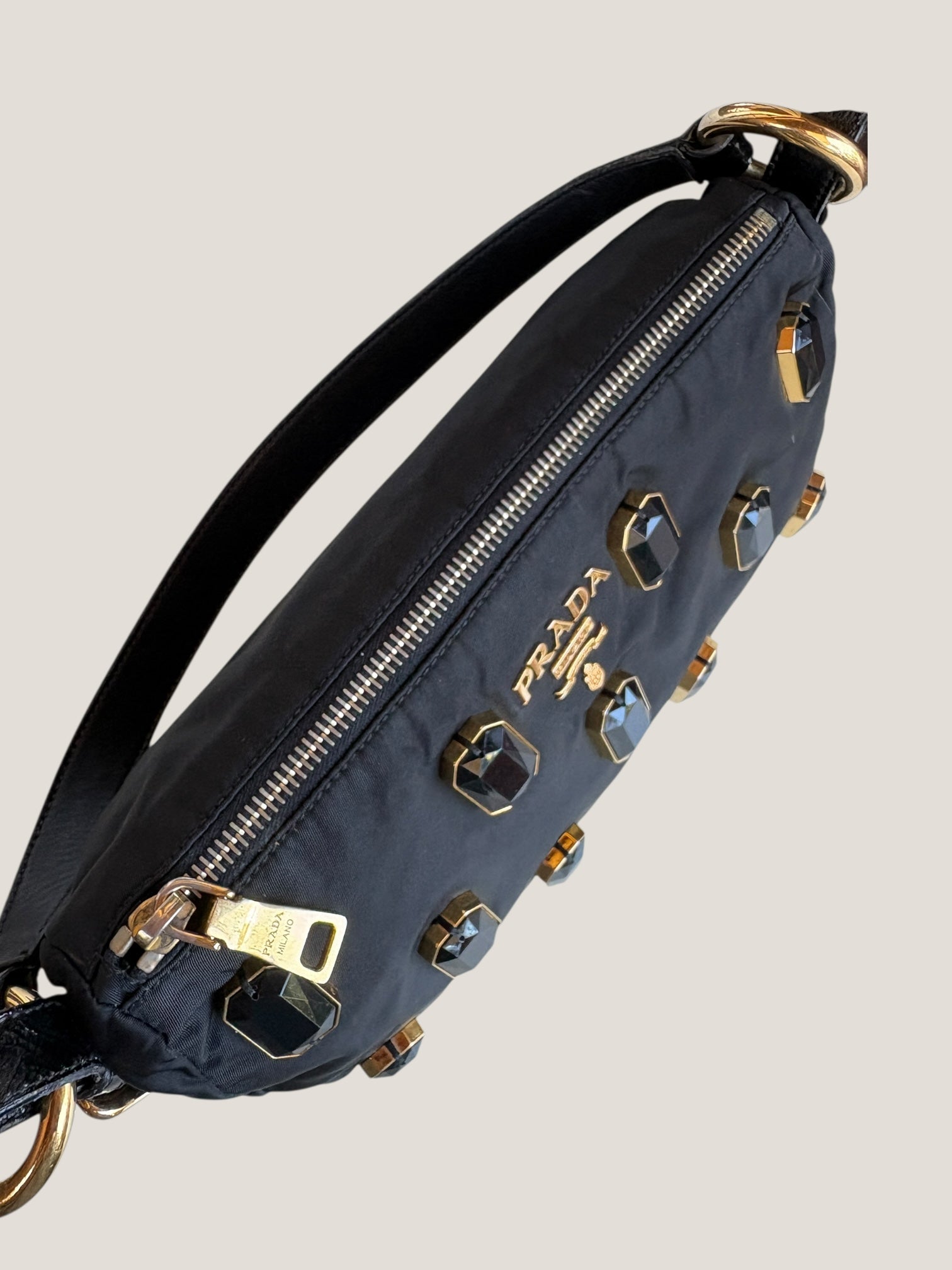 Prada Pochette con cristalli neri