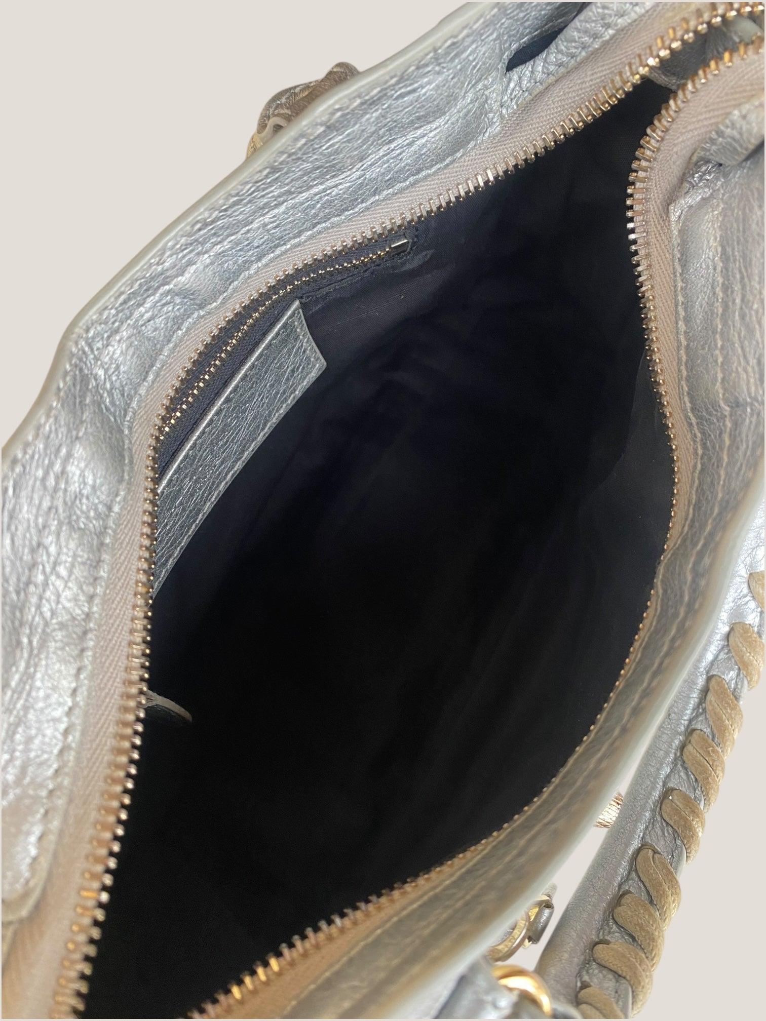 Balenciaga Classic City Mini argento metallizzato
