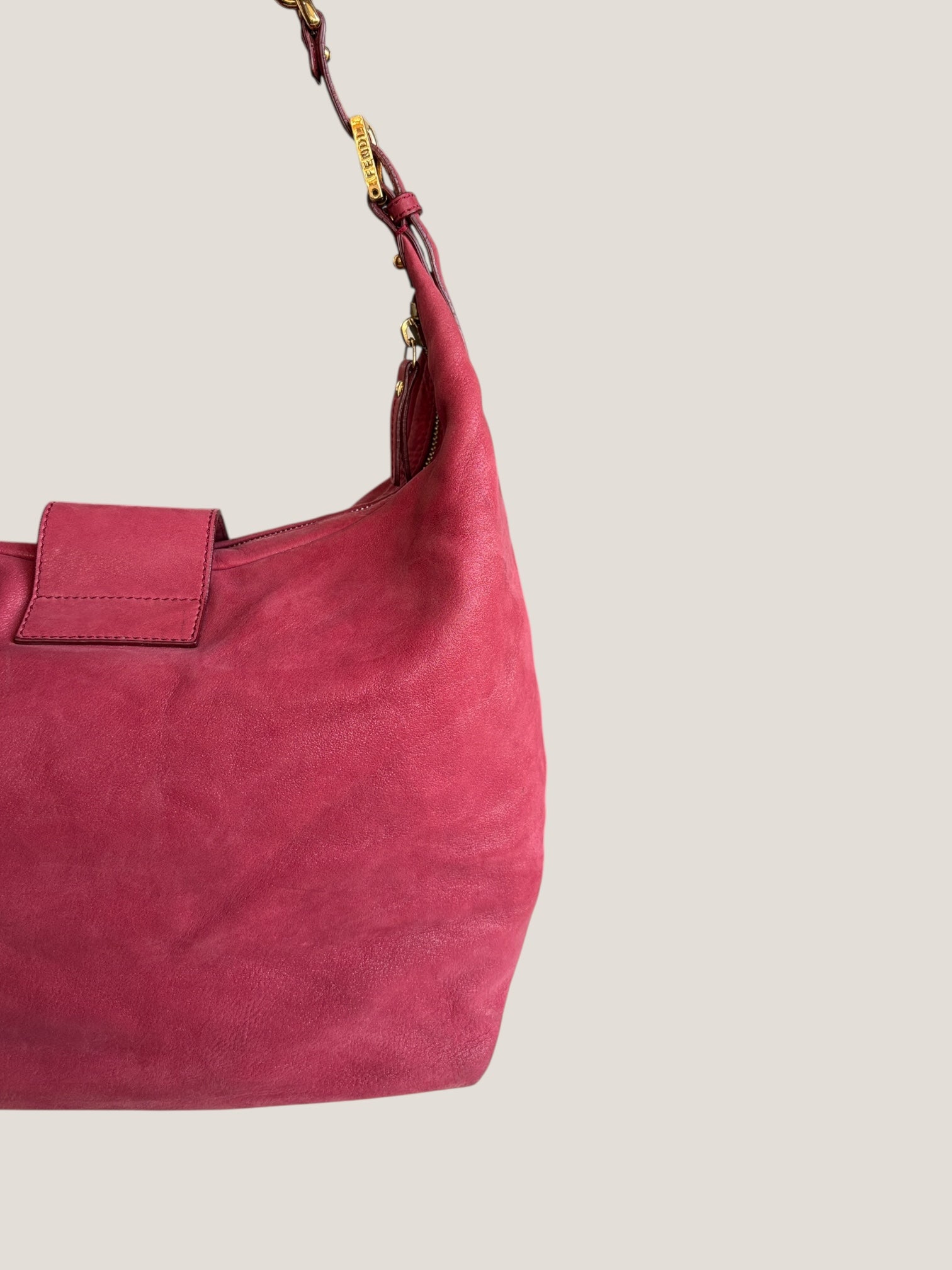 FENDI Baguette Hobo effetto shimmer