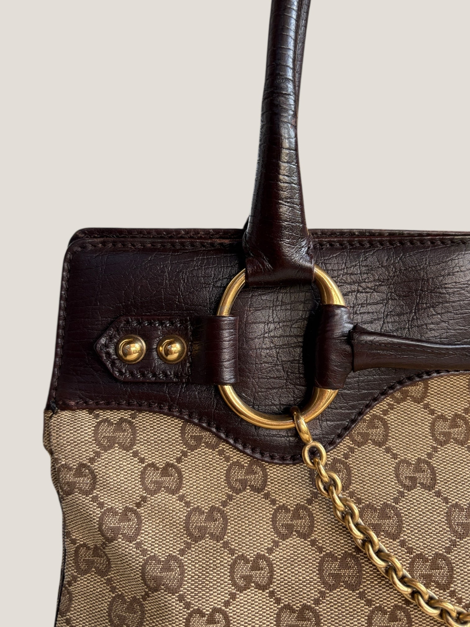 Gucci Tote GG Canvas Horsebit con catena dorata