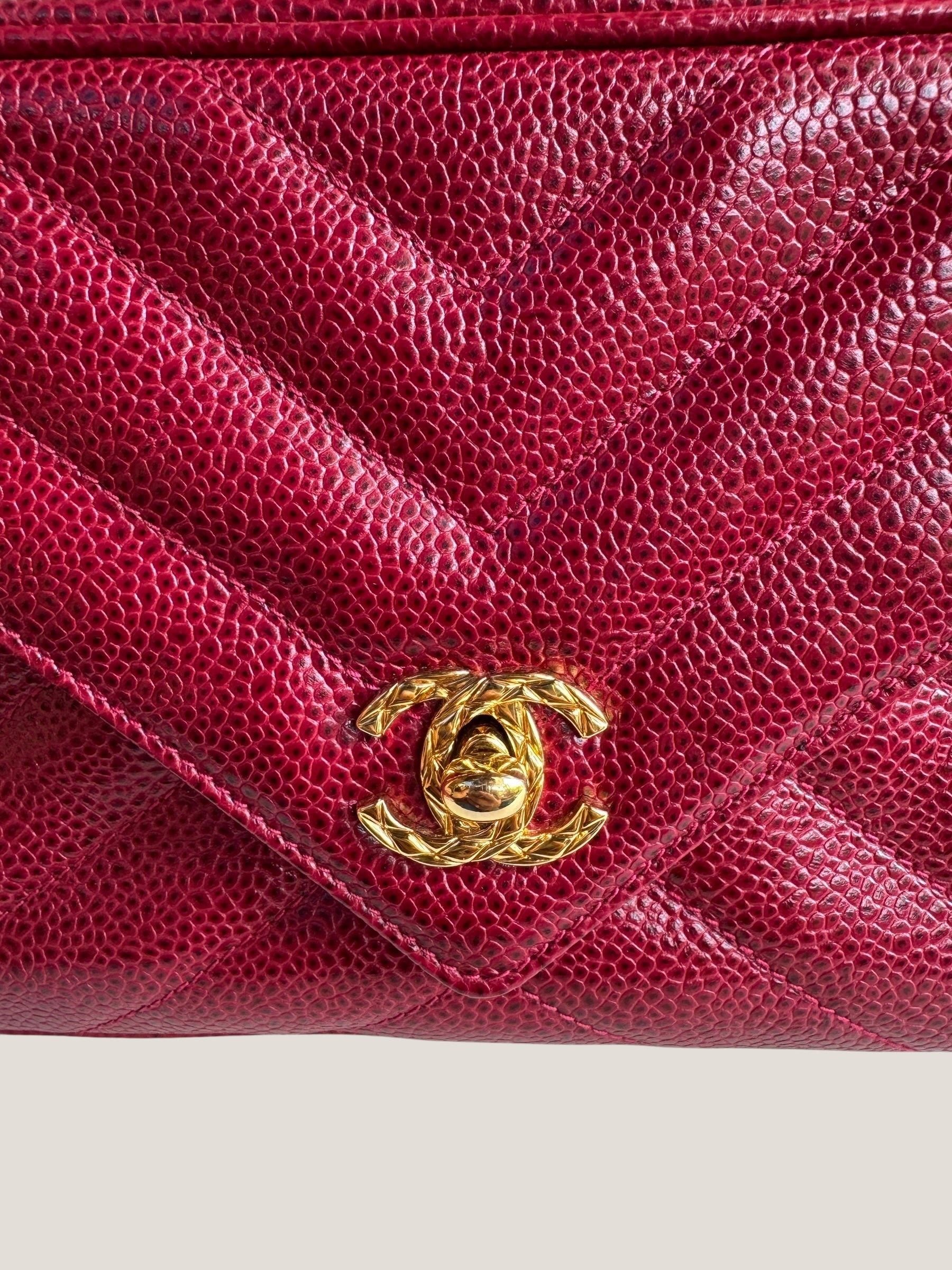 Chanel Vintage Camera Bag in Caviar Rosso con Frange