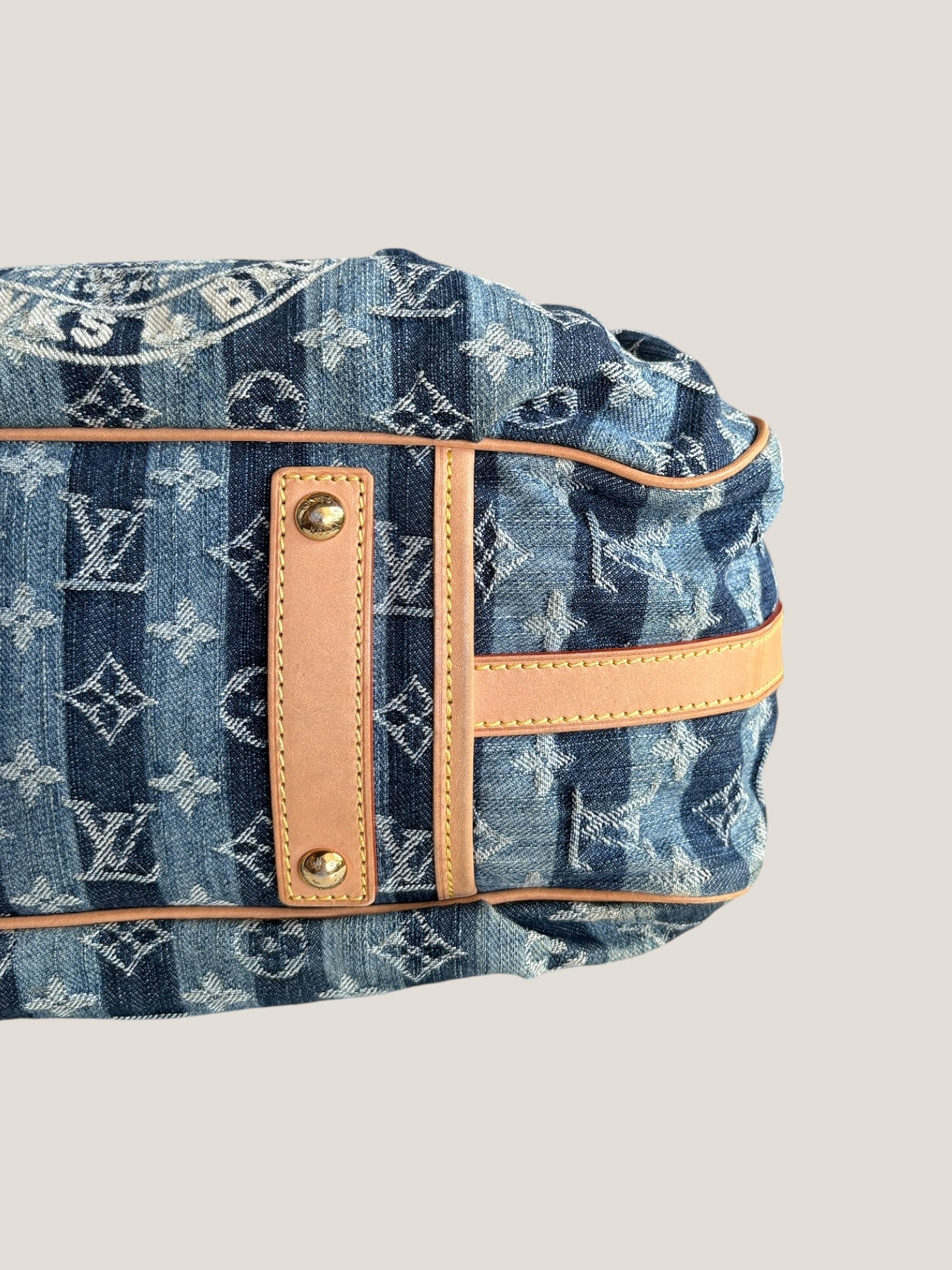 Louis Vuitton Denim Porte Épaule Raye MM