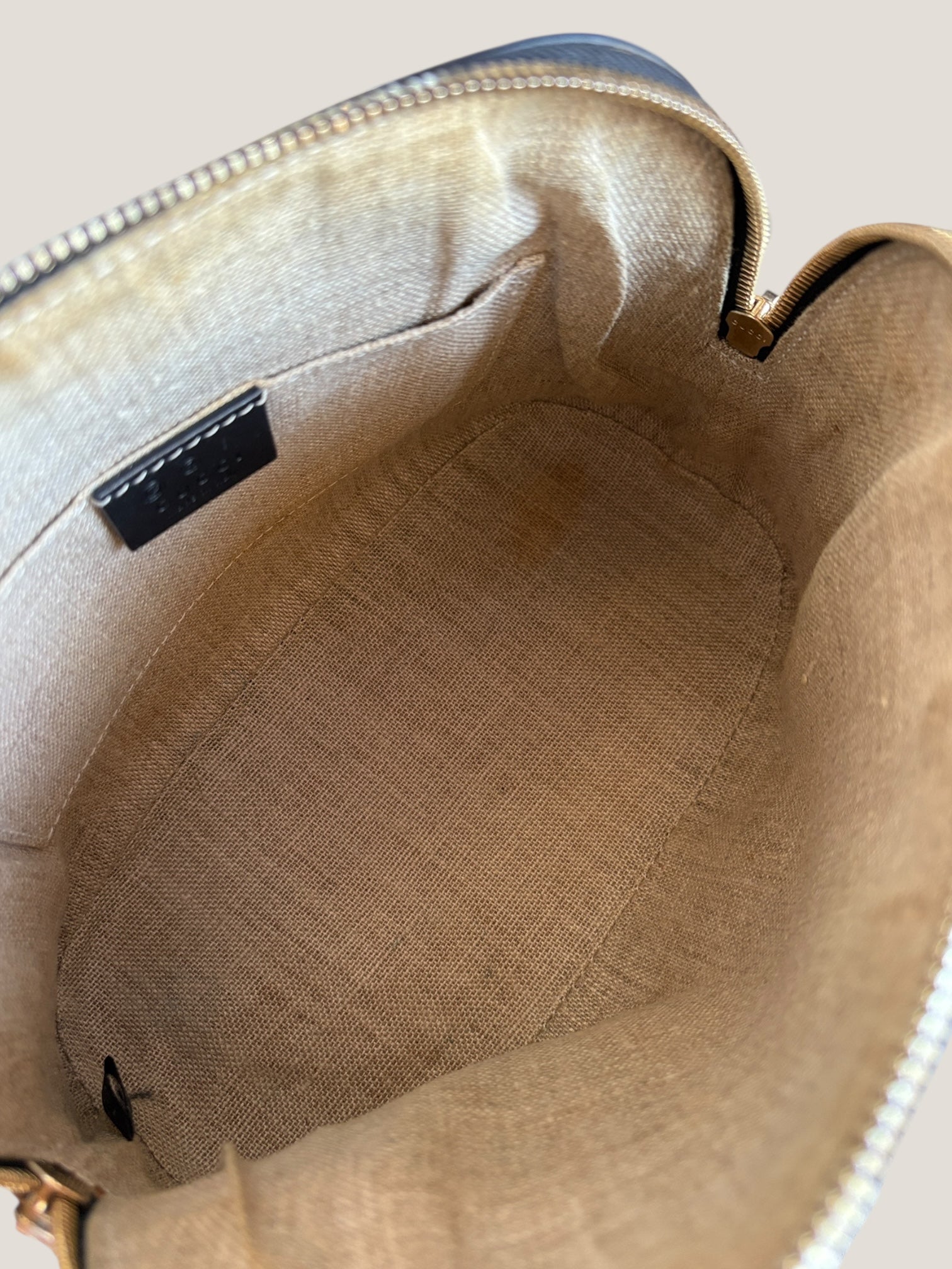 Gucci Mini Microguccissima nera