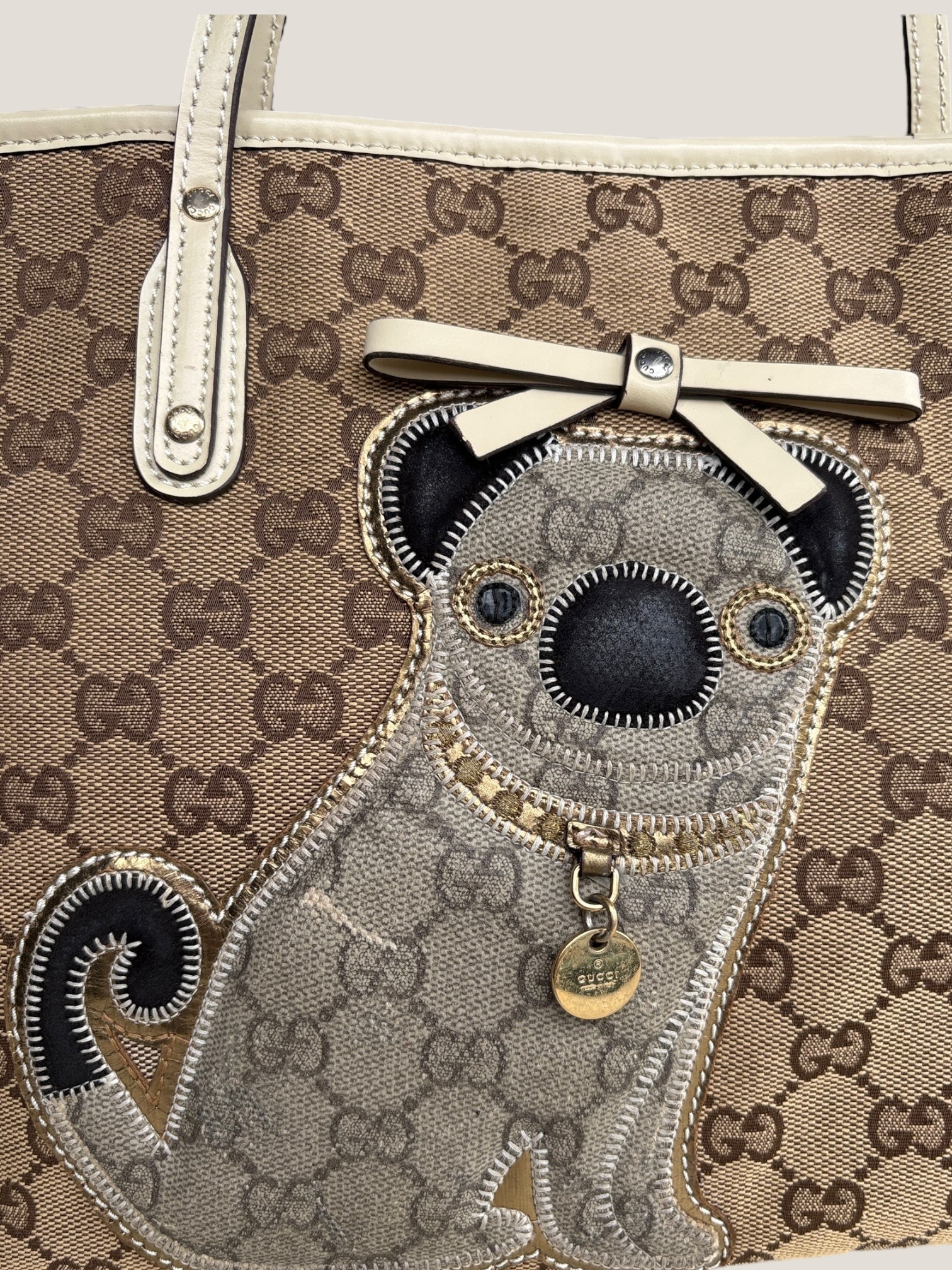 GUCCI GG CANVAS TOTE “DOG PATCH”
