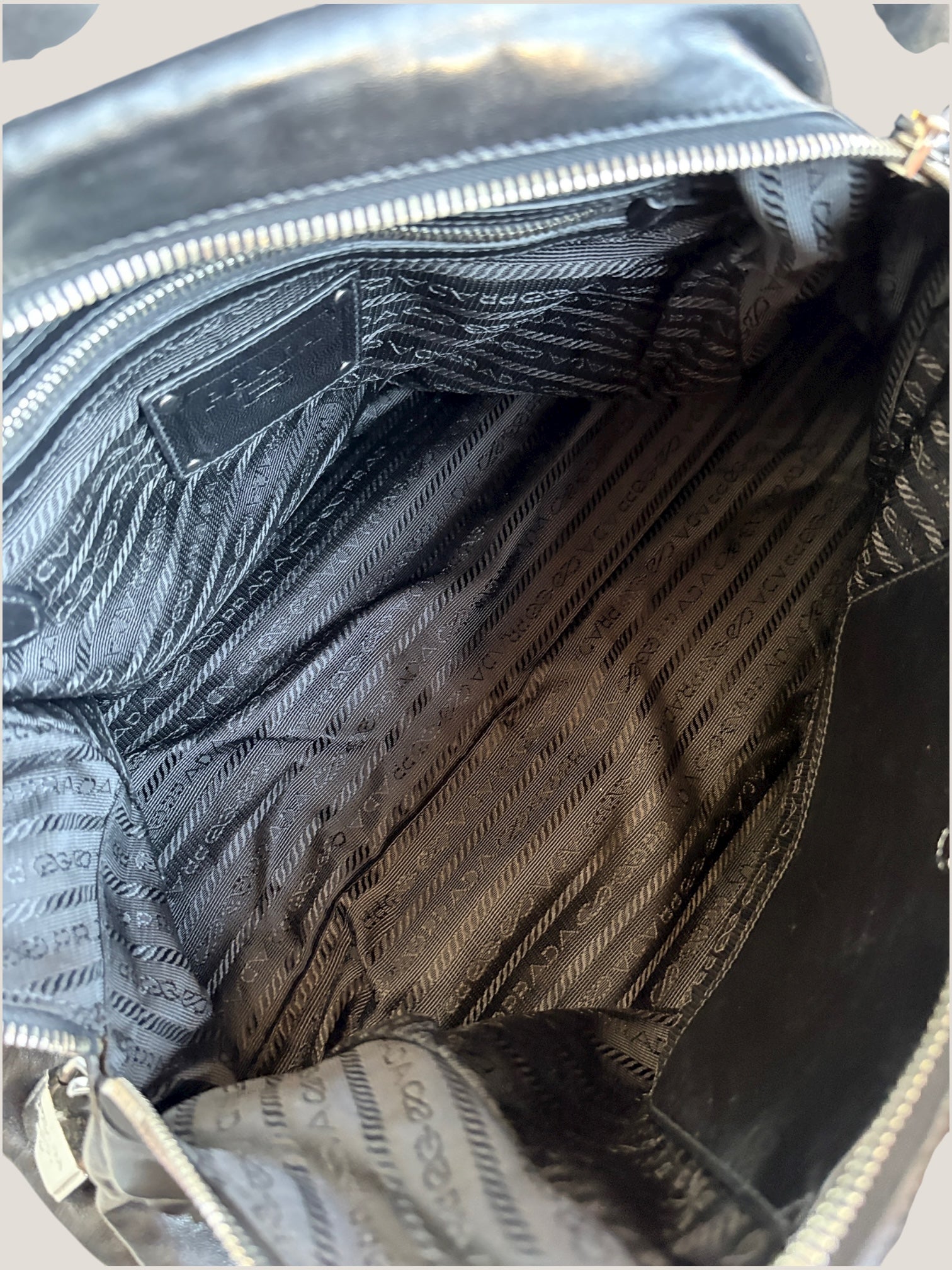 Prada Bauletto in Pelle Nera