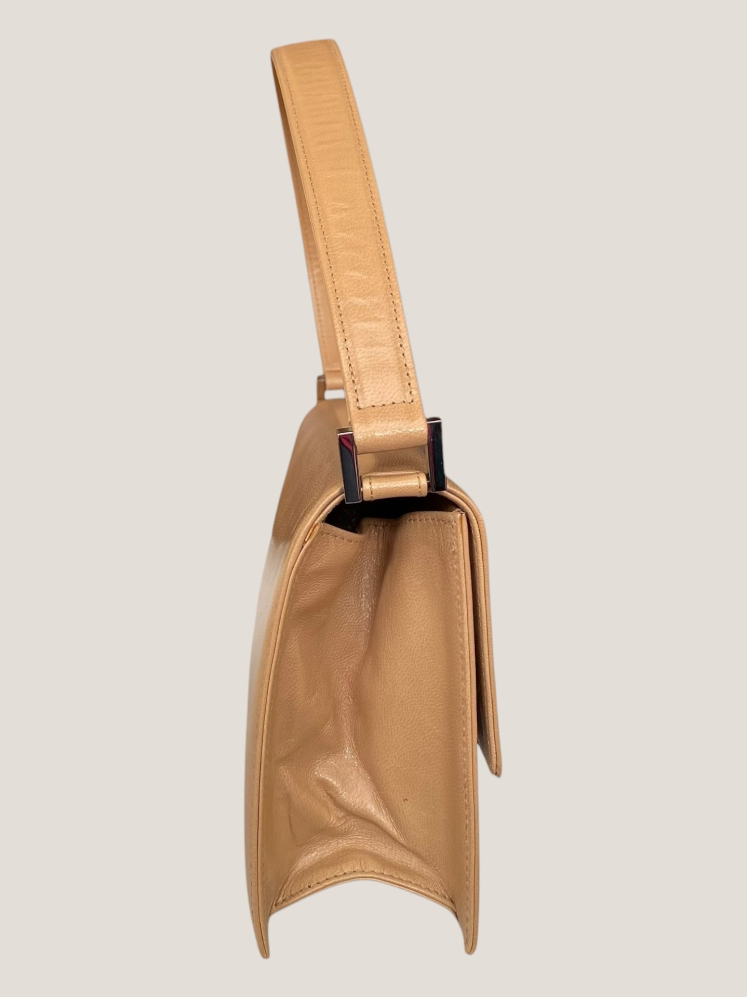 Fendi baguette in pelle liscia