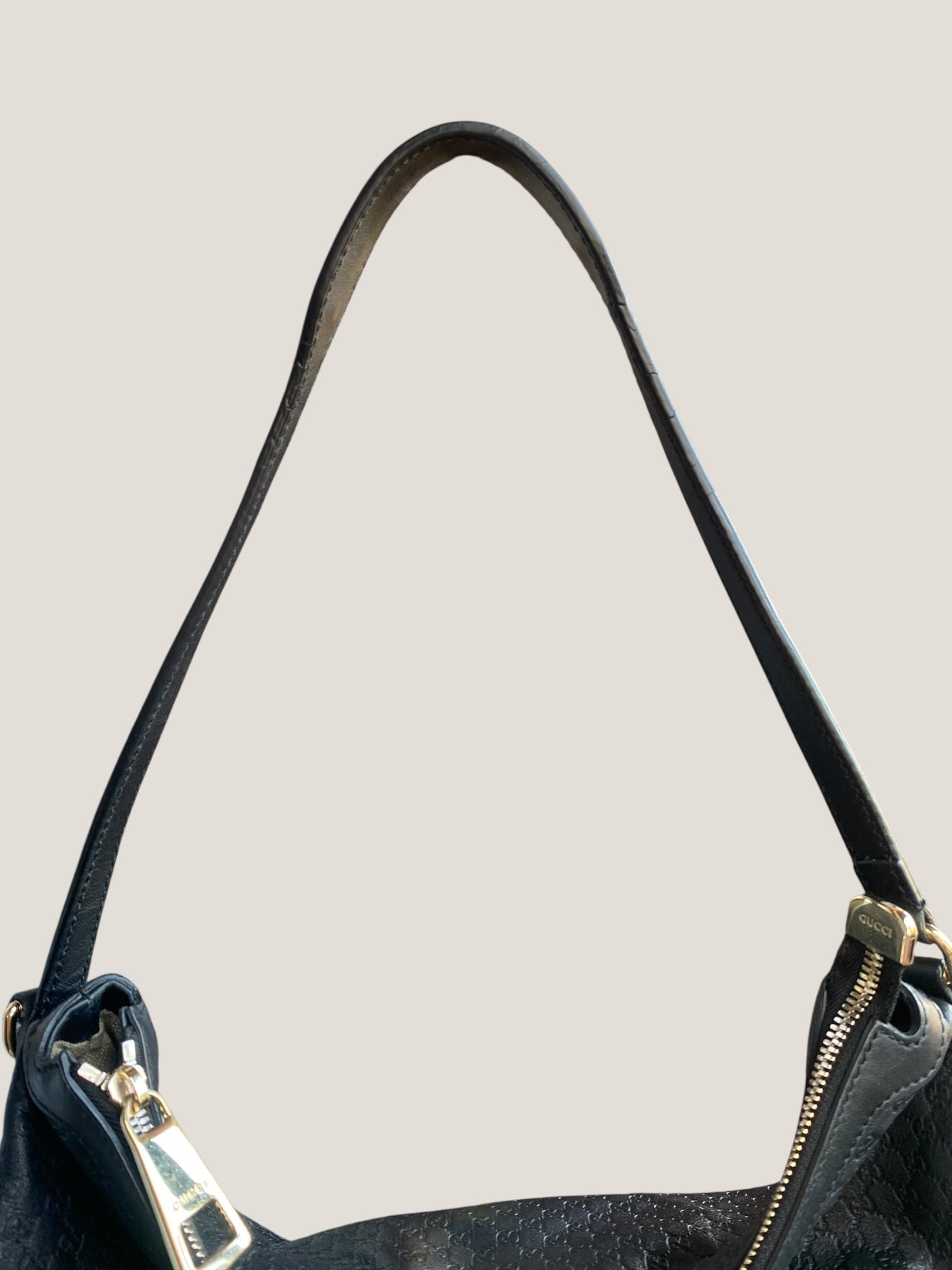 Gucci Hobo in pelle Guccissima nera
