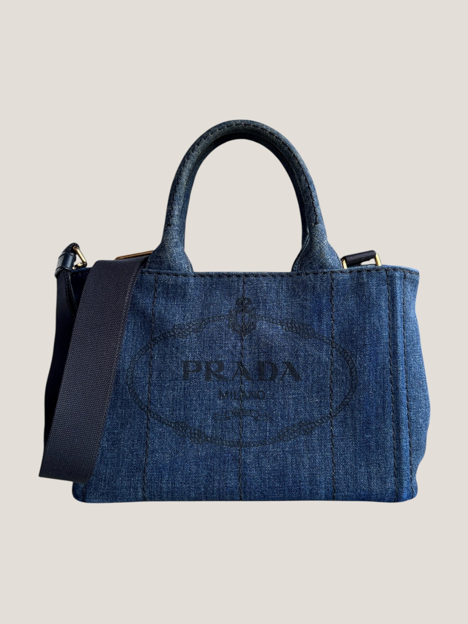 Prada Tote in denim con logo