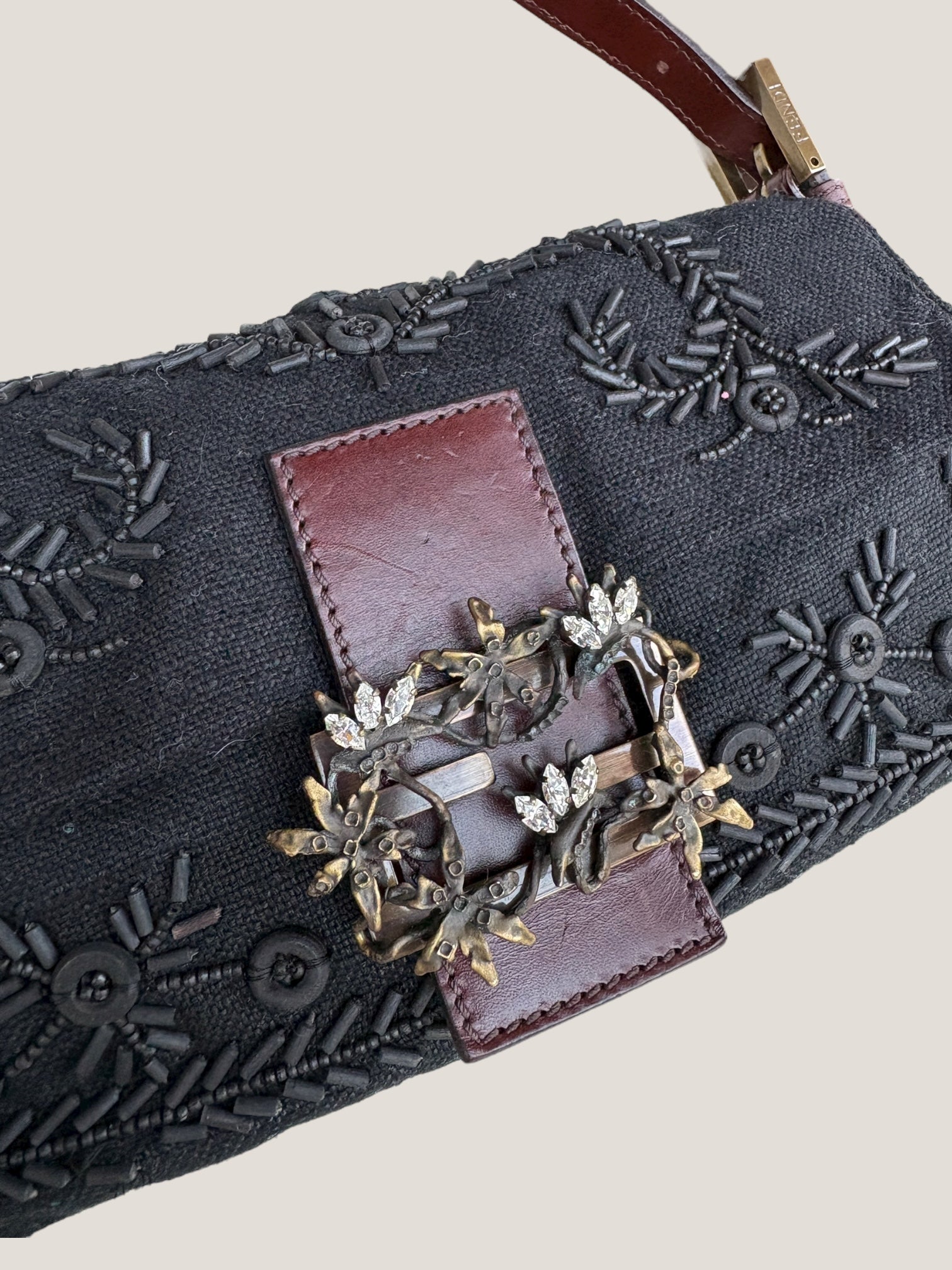 FENDI BAGUETTE BEADED NERA