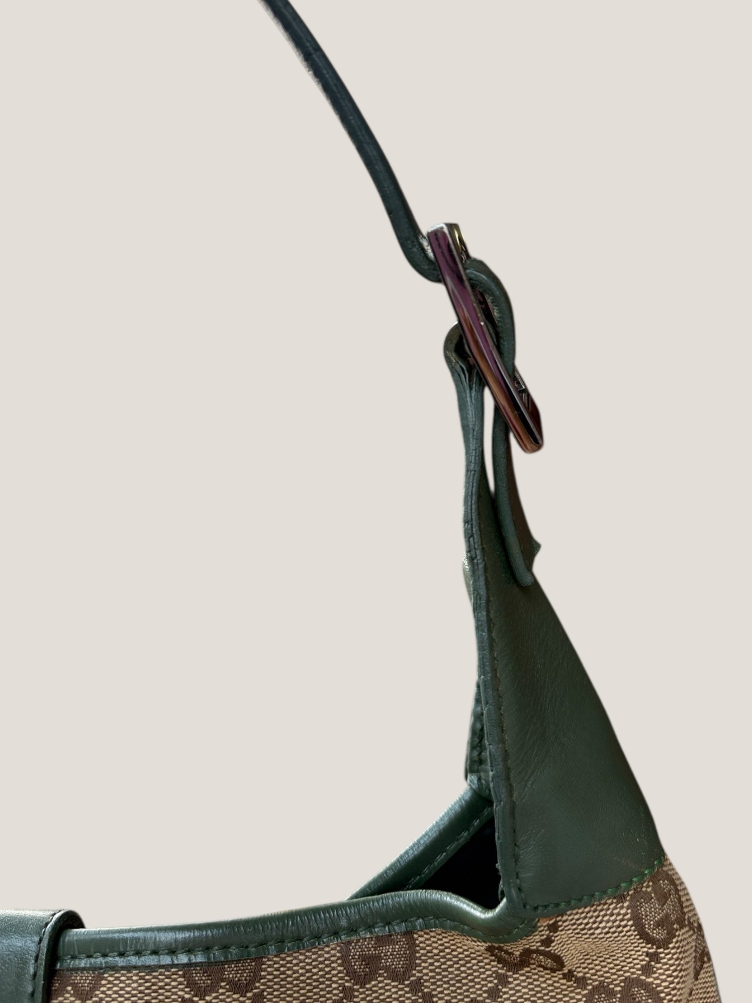 Gucci Jackie GG canvas con profili in pelle verde