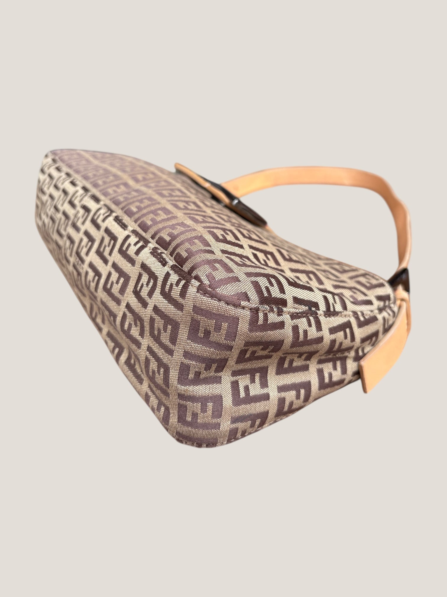 FENDI Baguette Zucchino Beige