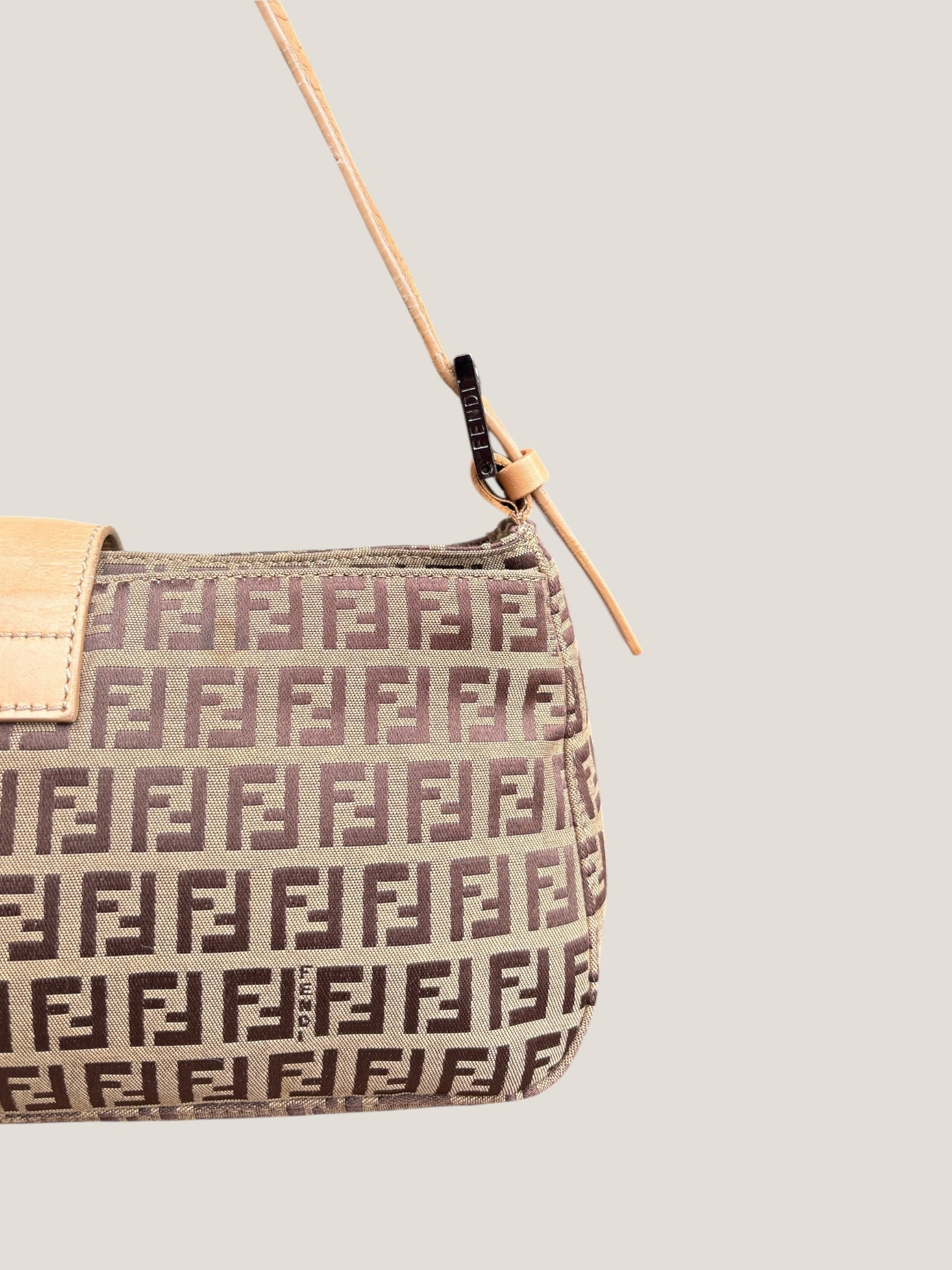 FENDI Baguette Zucchino Beige